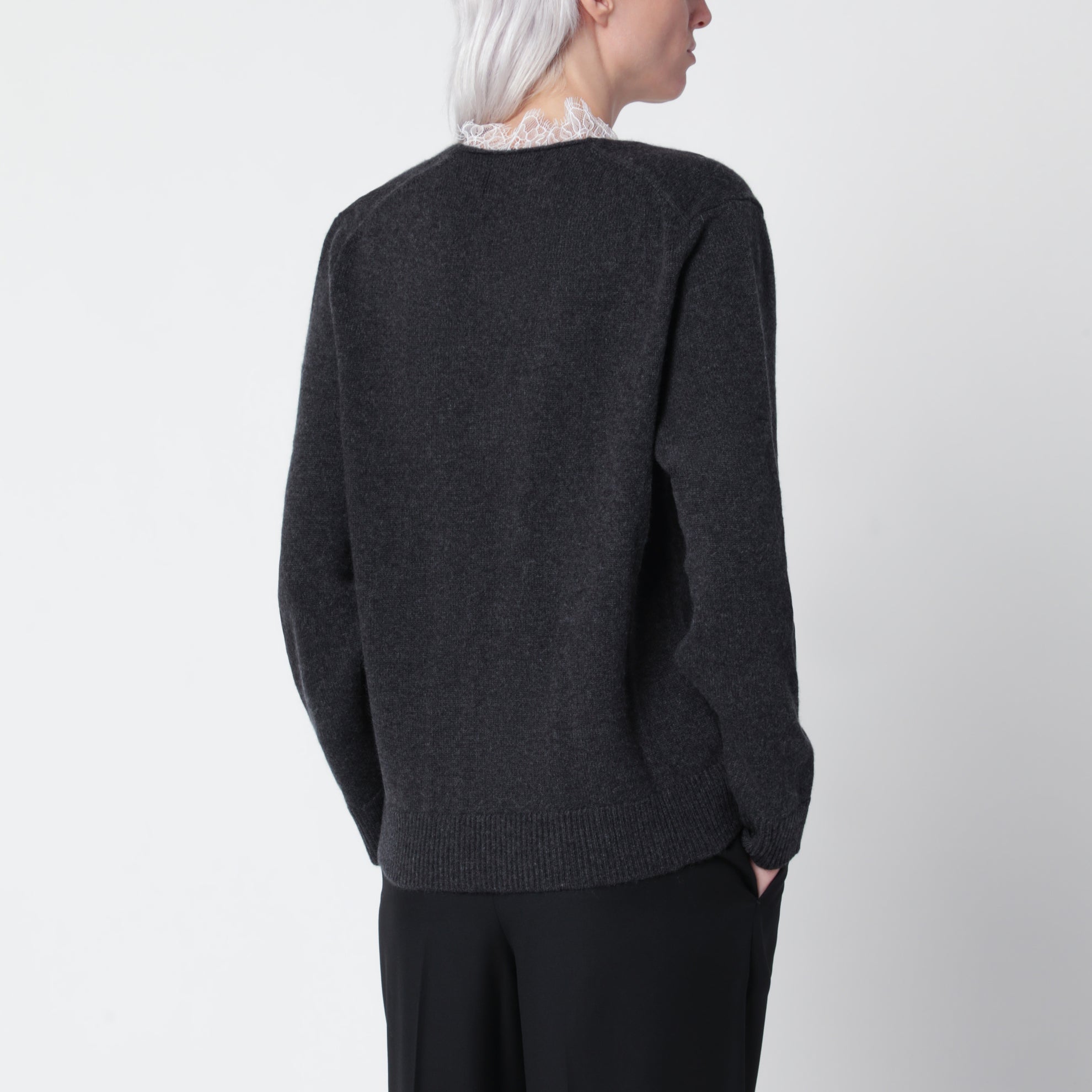 Maglione Leyla antracite in cashmere con pizzo