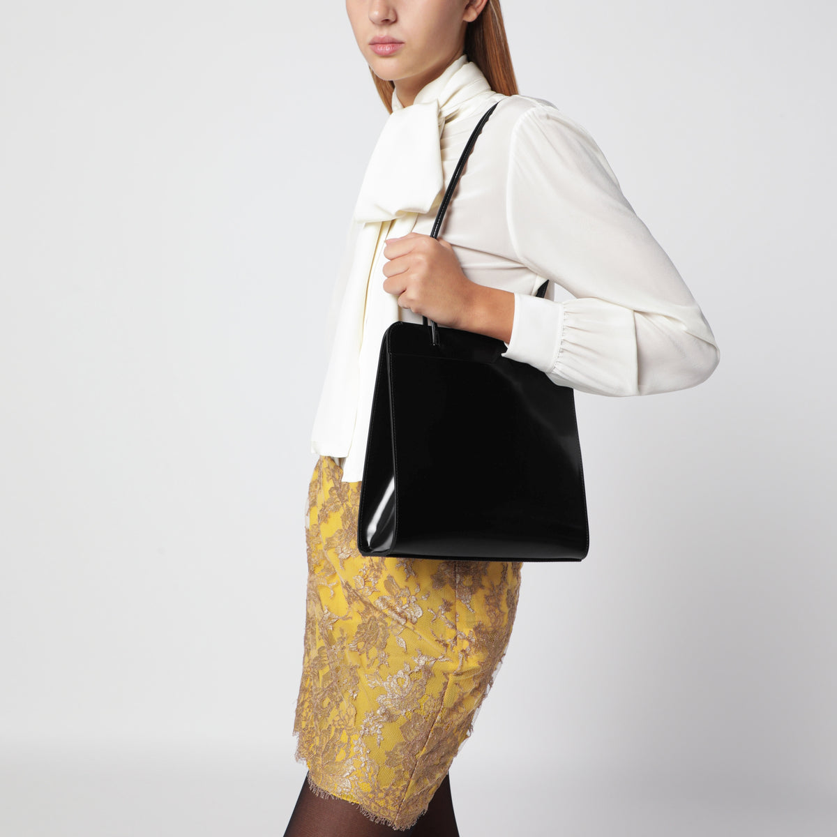 Lisse Tote Bag aus schwarzem gebürstetem Leder