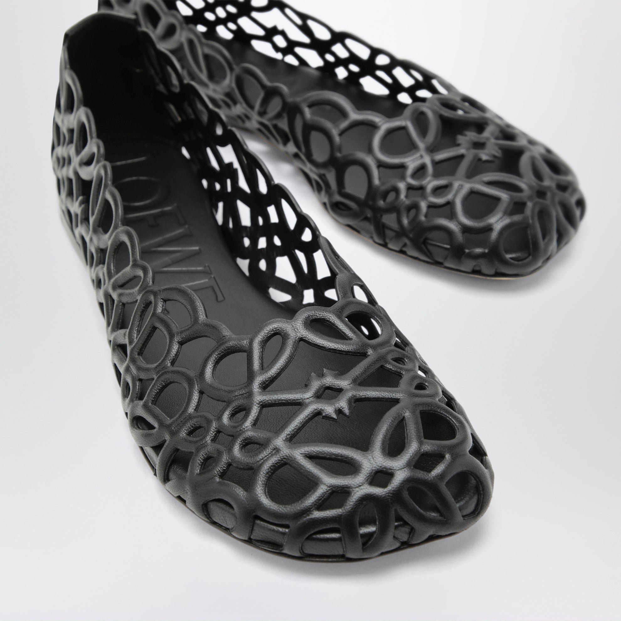 Schwarze Petal Anagram Ballerinas aus Leder