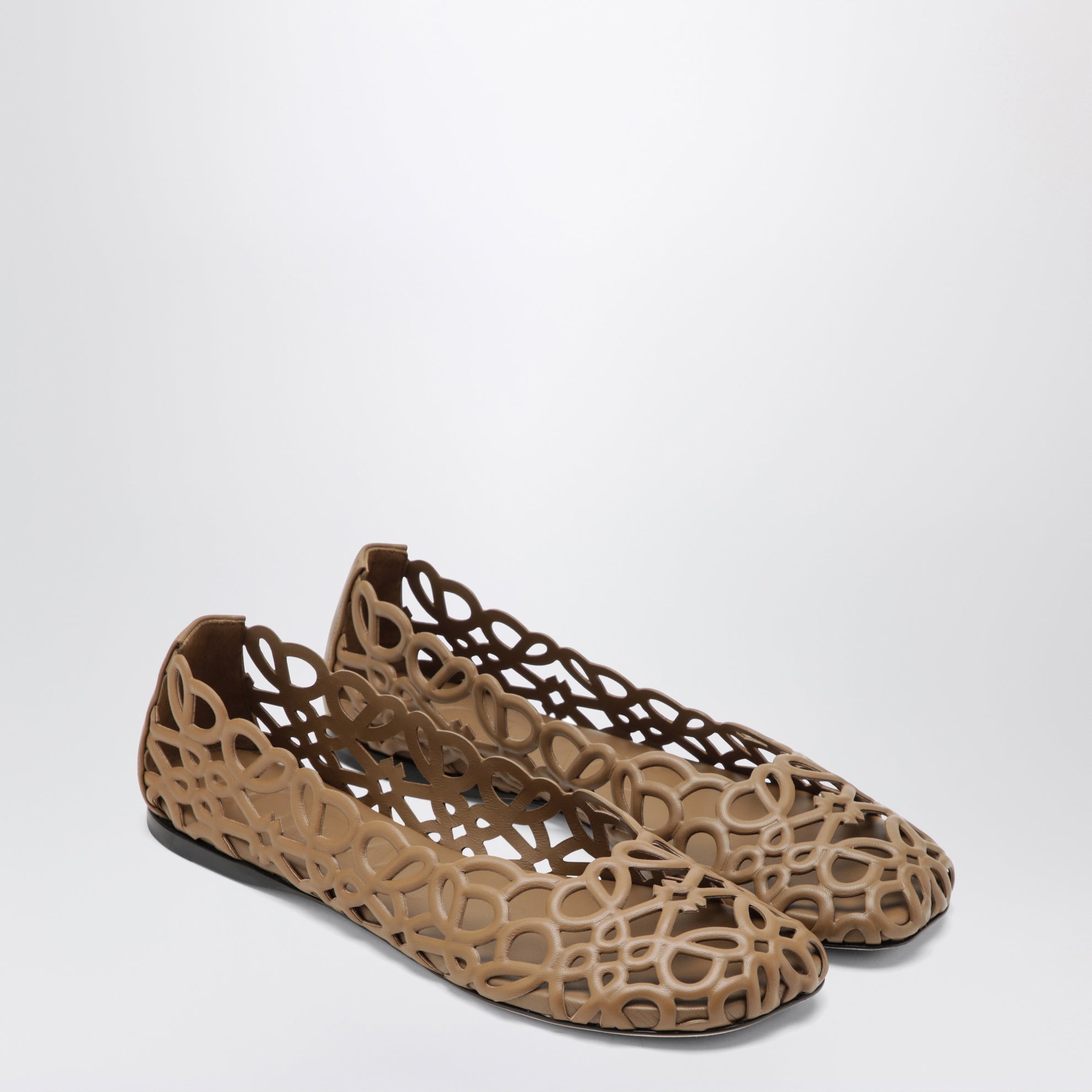 Brown Petal Anagram leather ballet flats