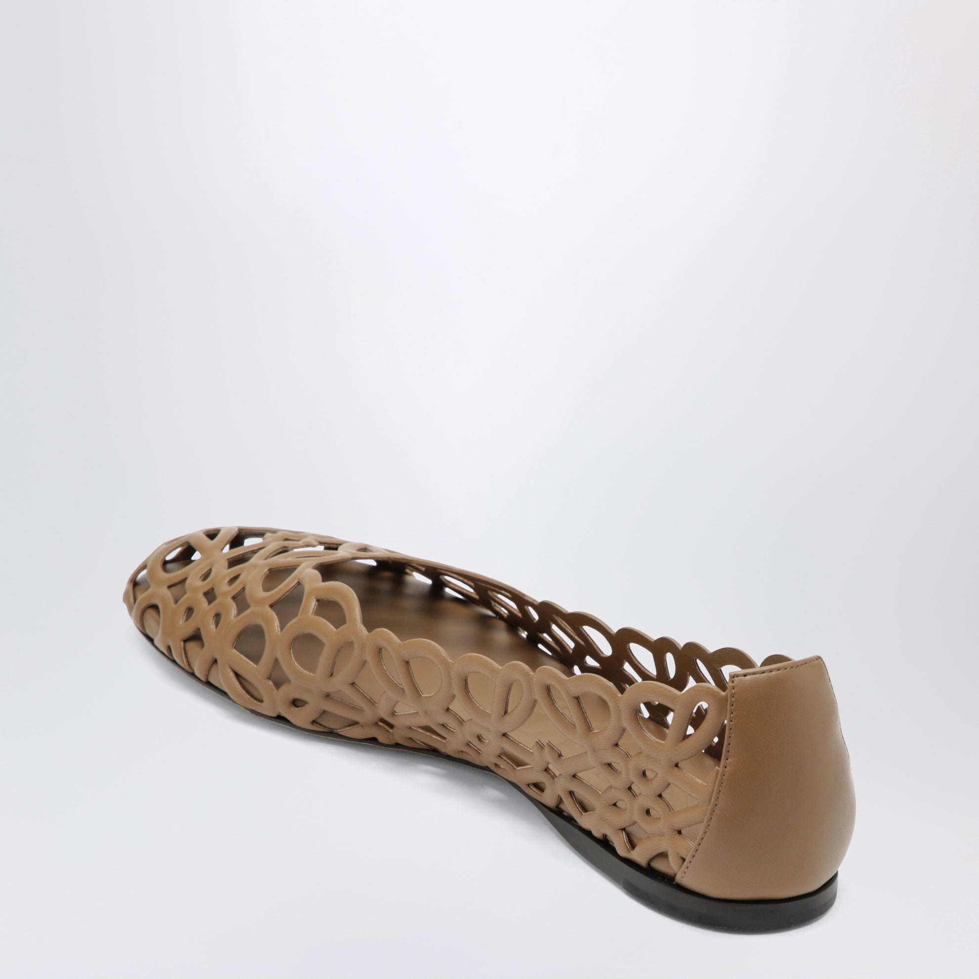 Brown Petal Anagram leather ballet flats