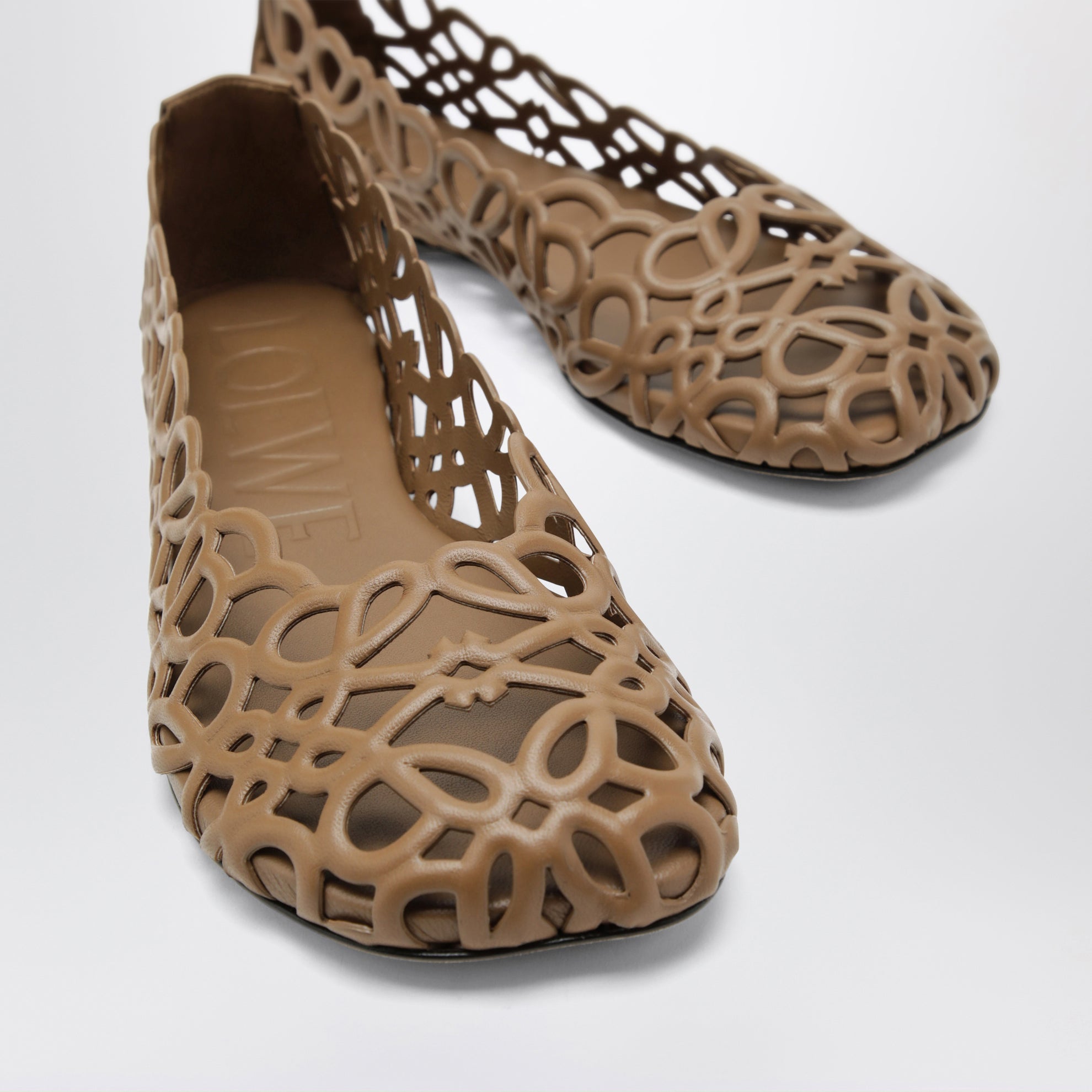 Brown Petal Anagram leather ballet flats