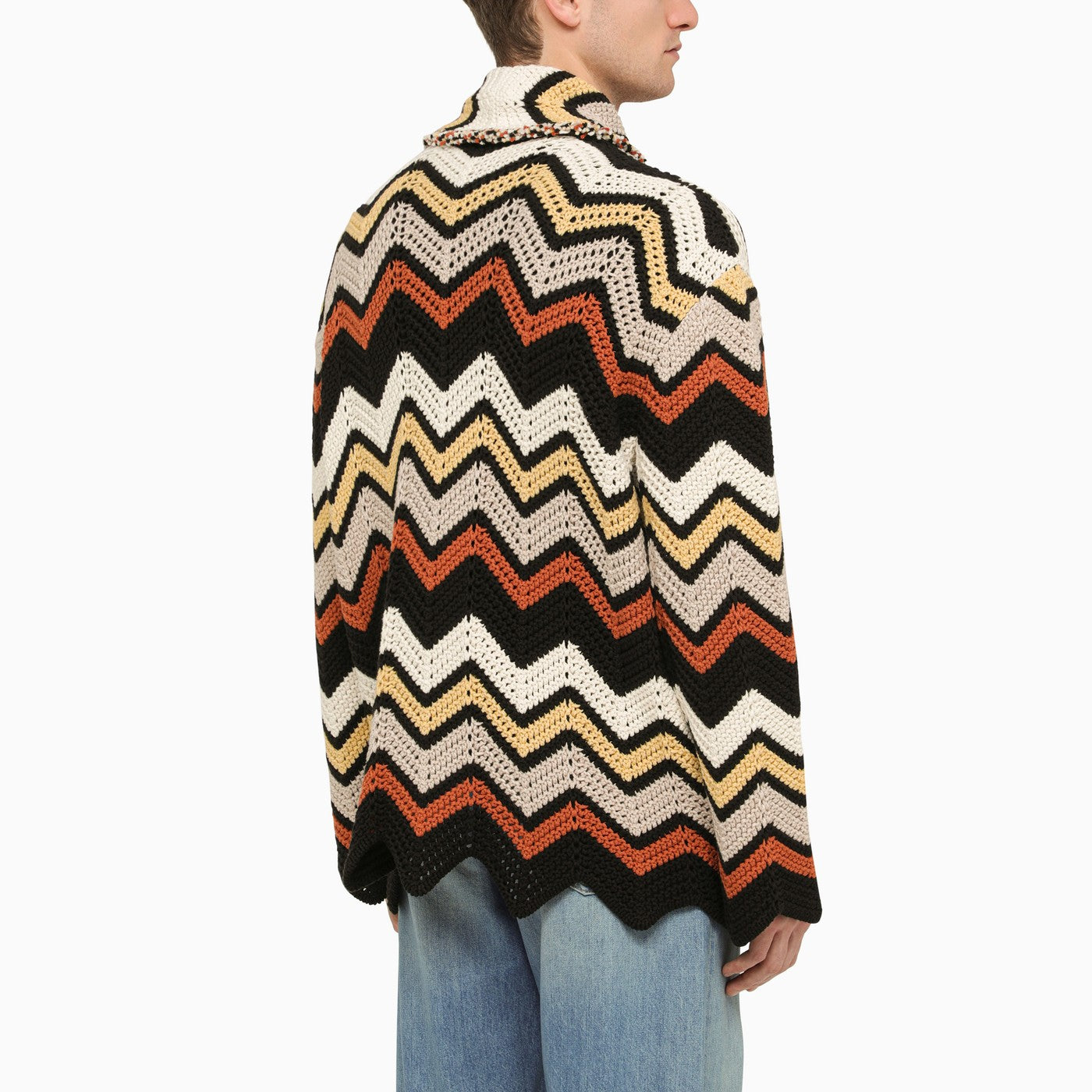 Mehrfarbige Häkel-Strickjacke mit Zick-Zack-Muster