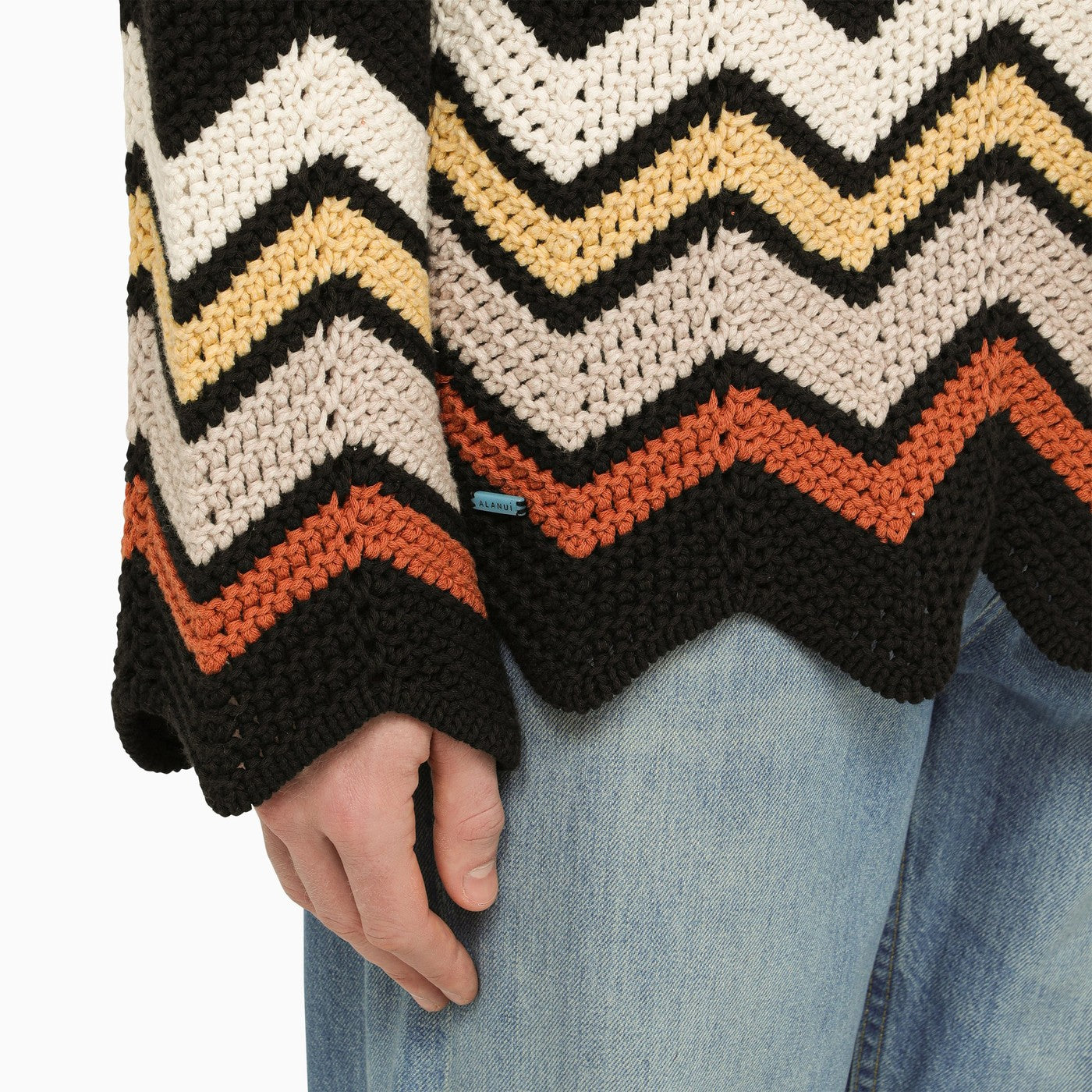 Mehrfarbige Häkel-Strickjacke mit Zick-Zack-Muster