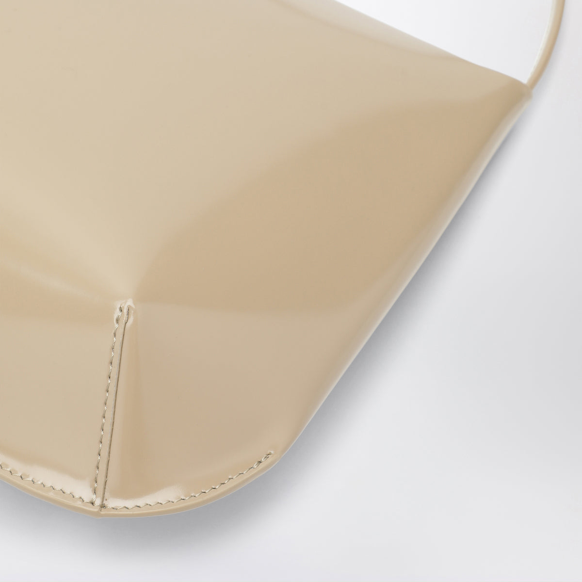 Borsa Loge beige chiara in pelle spazzolata