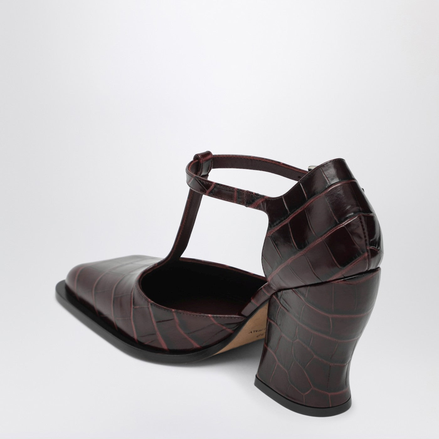 Burgundy Onda T-bar pumps in embossed leather