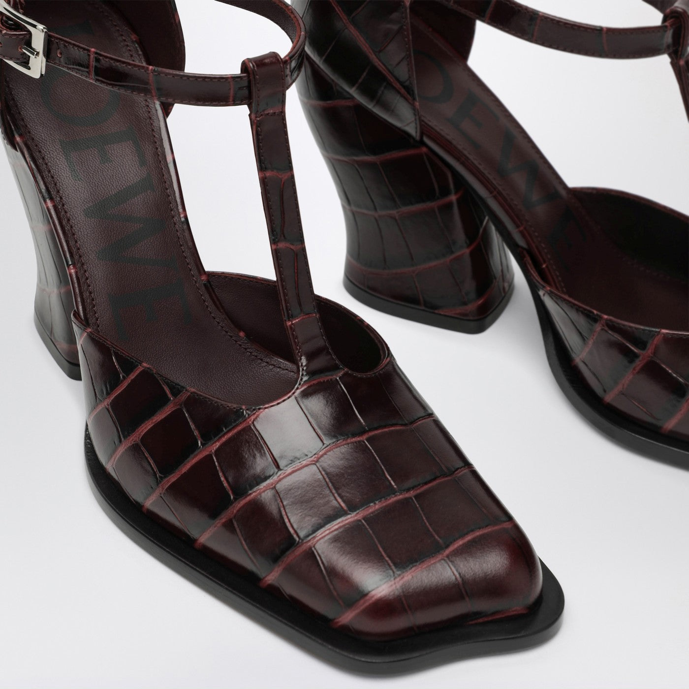 Burgundy Onda T-bar pumps in embossed leather