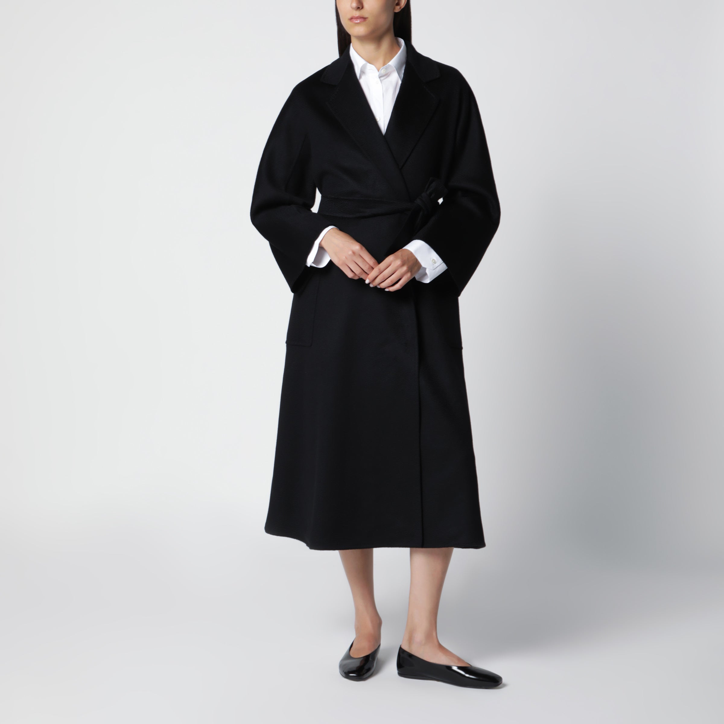 Max Mara Black Ludmilla Icon Coat in cashmere | TheDoubleF