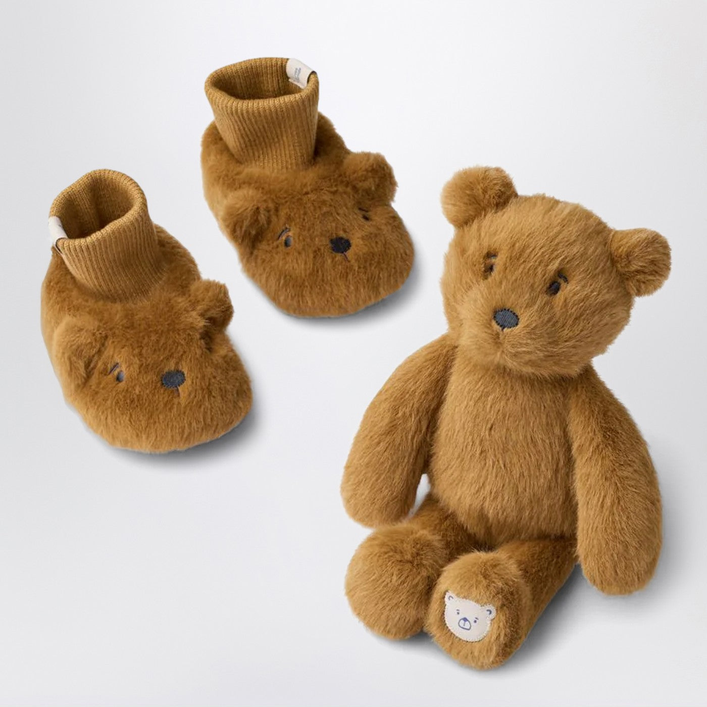 Beth Bear Hausschuh- und Plüschset
