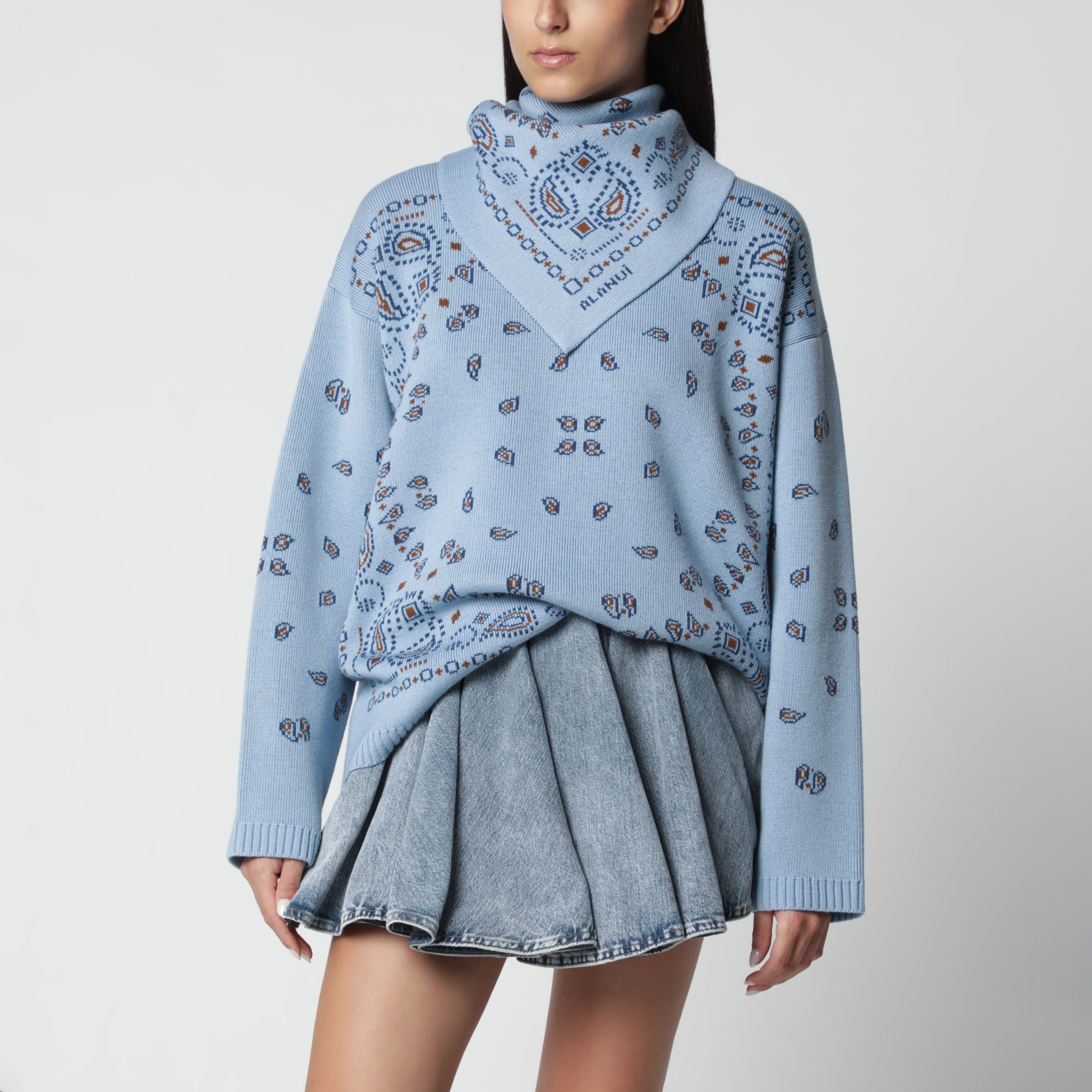 Maglione con motivo jacquard bandana azzurro