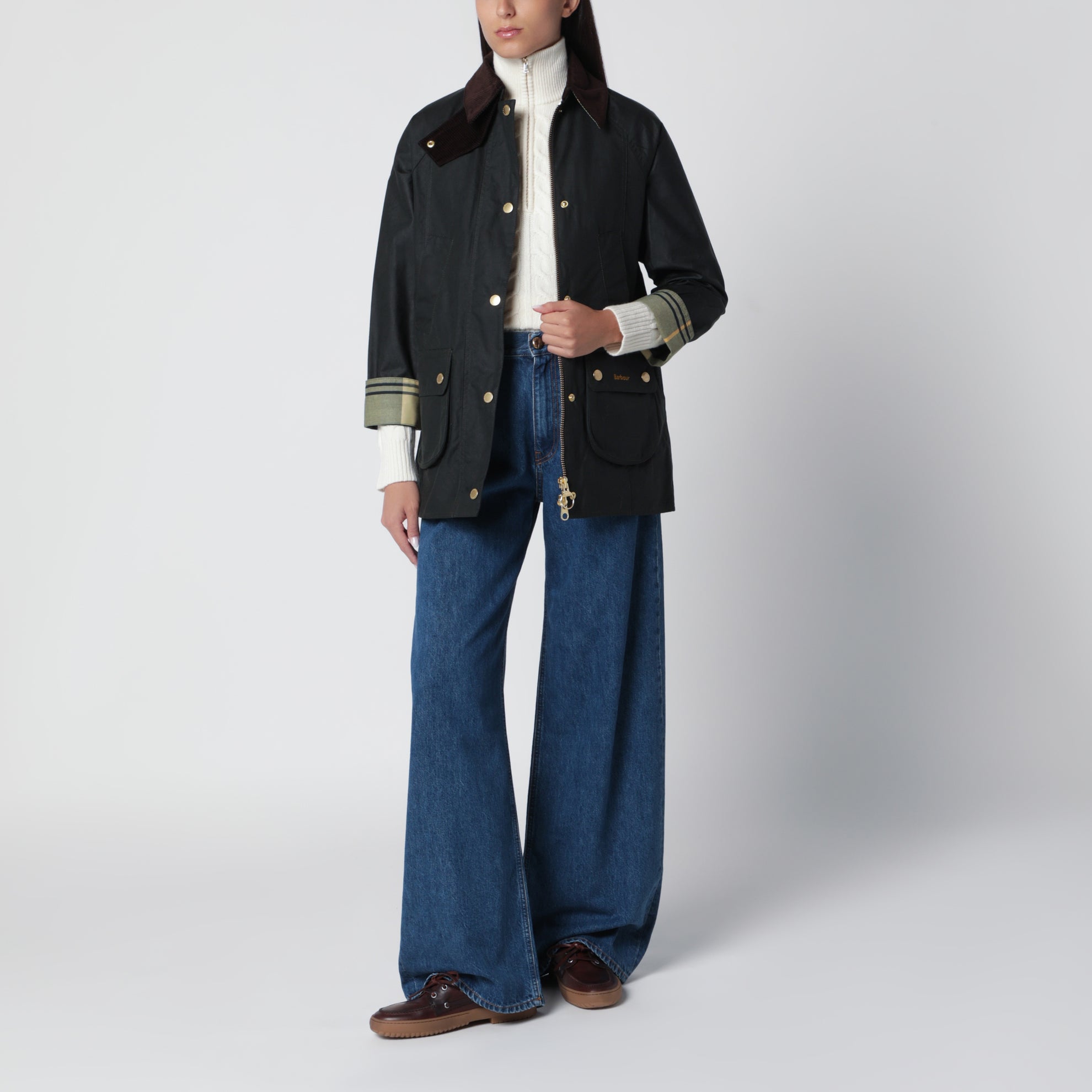 Modern Beadnell waxed jacket in sage green