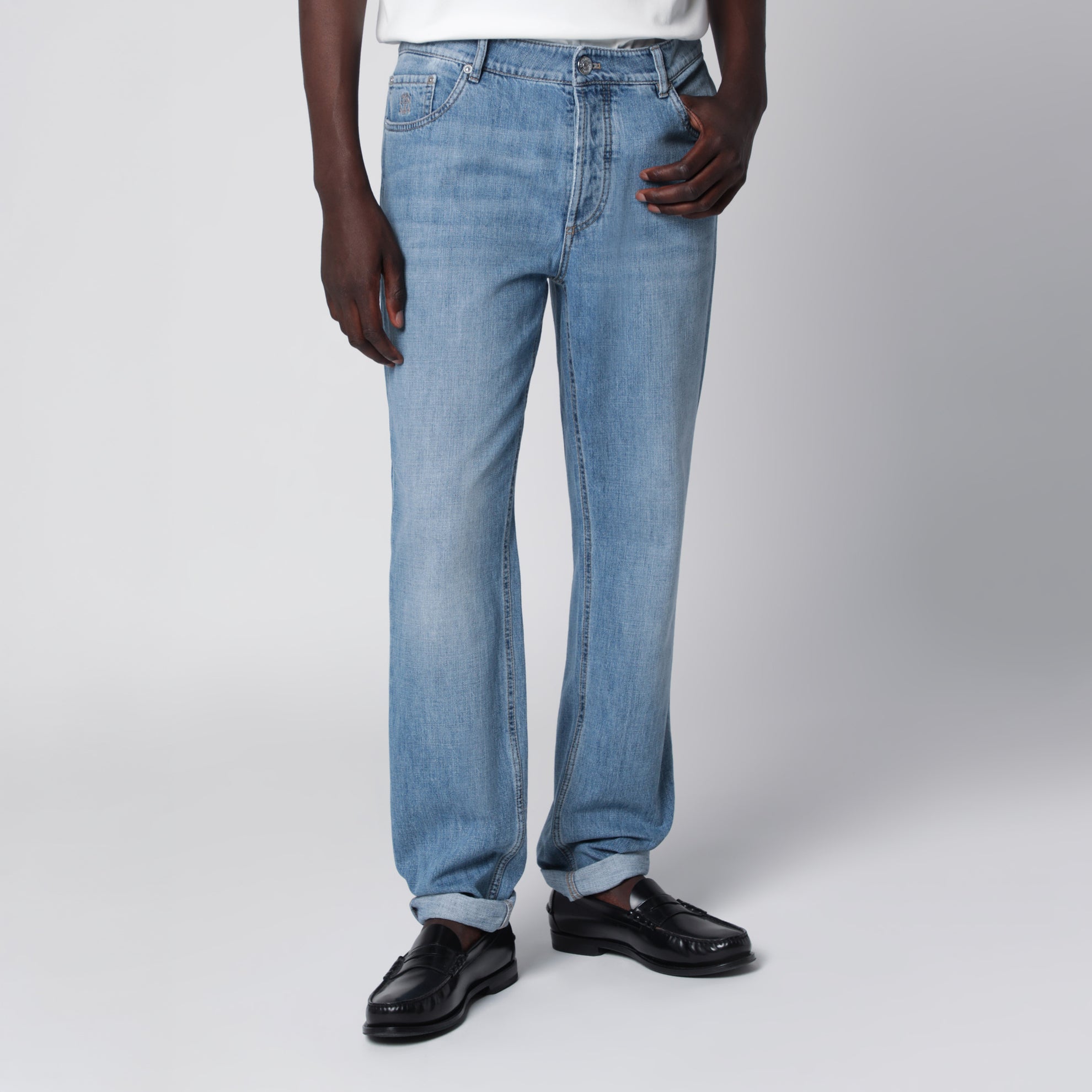 Traditional-fit five-pocket jeans in light blue denim