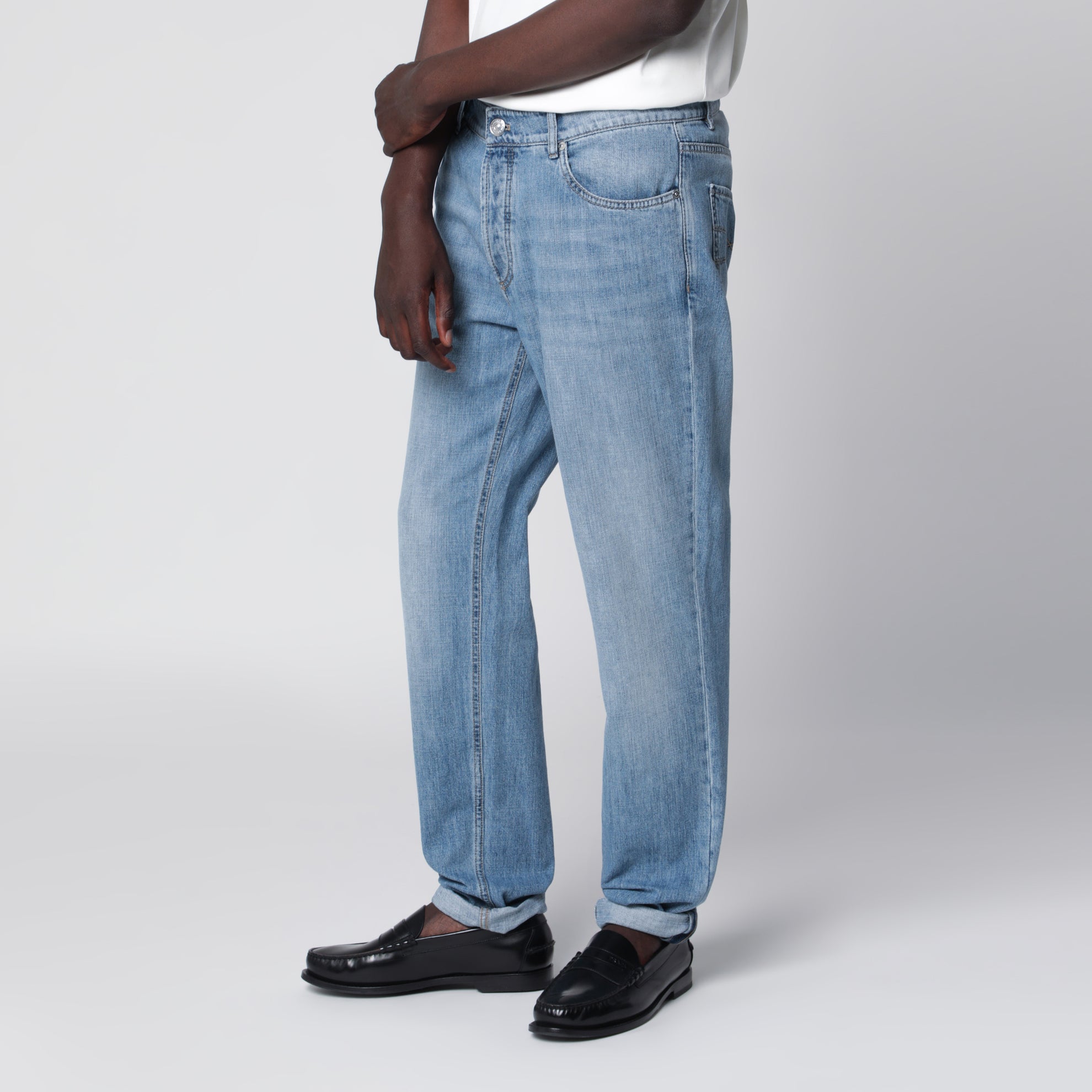 Traditional-fit five-pocket jeans in light blue denim