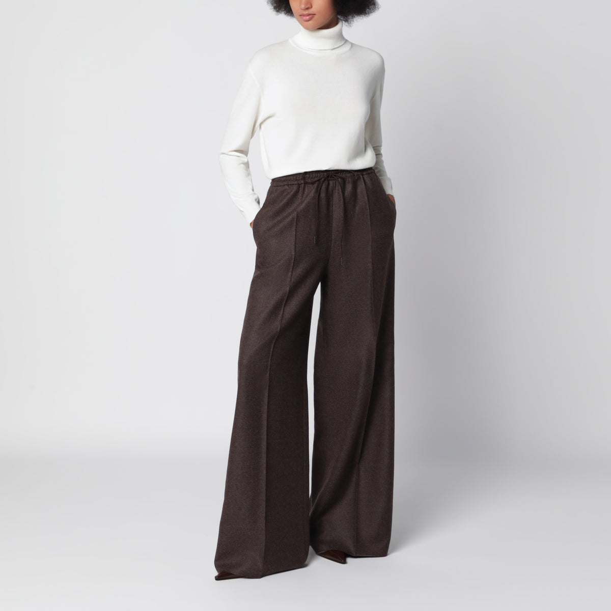 Maglia a collo alto bianca in cashmere