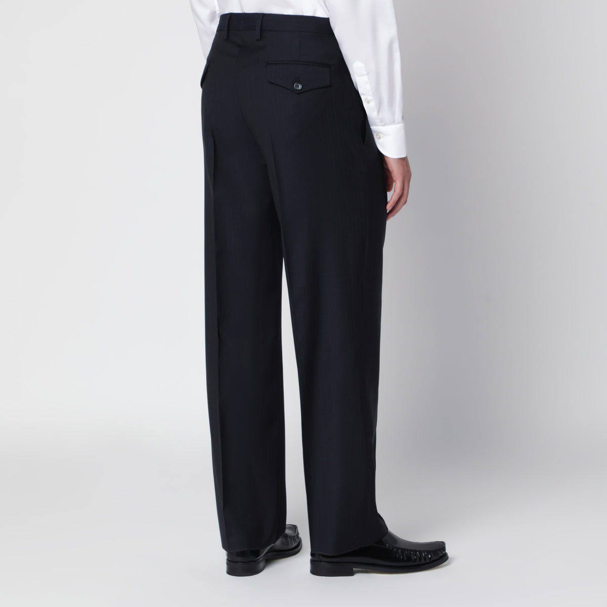 Costume croisé bleu en laine