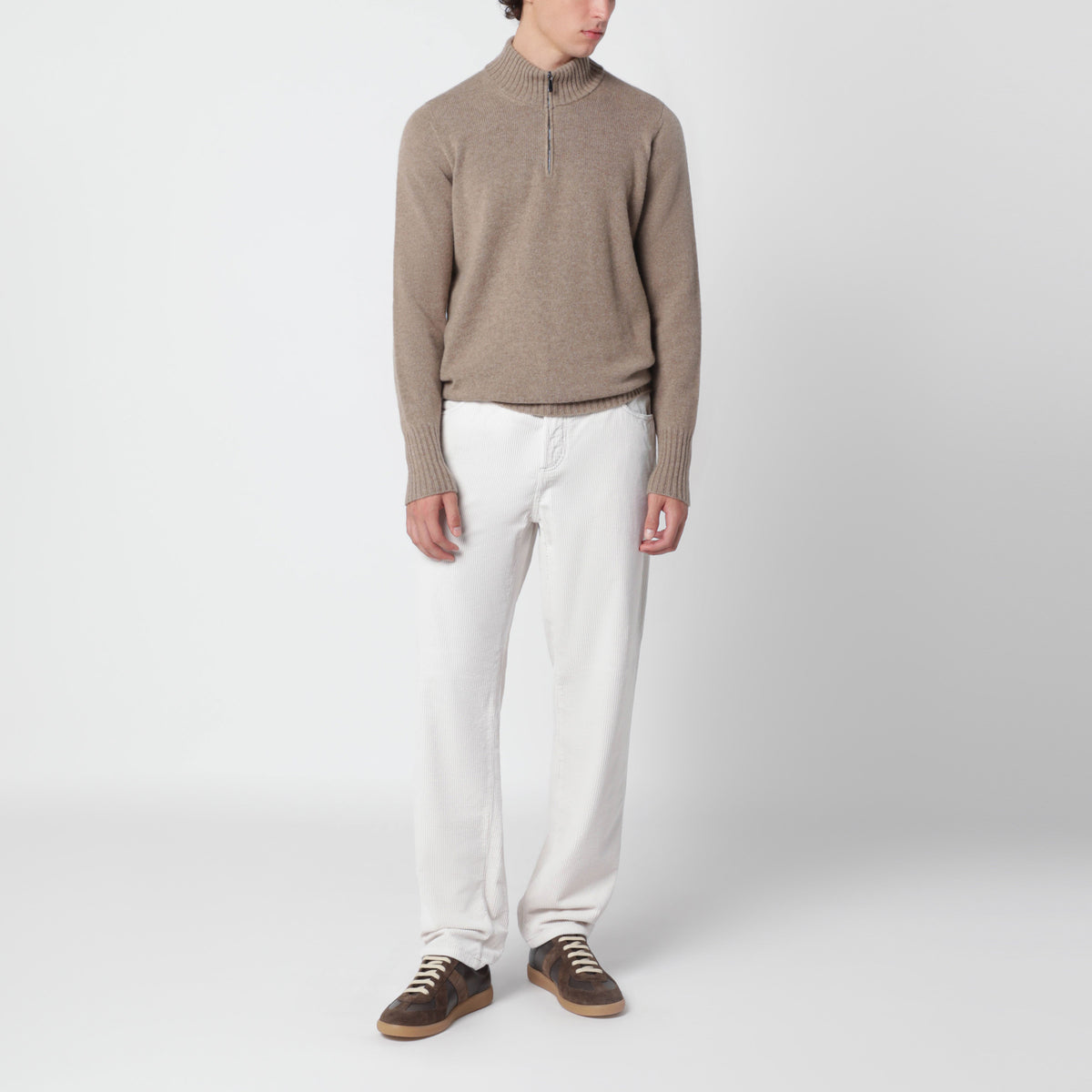Ice-coloured corduroy trousers