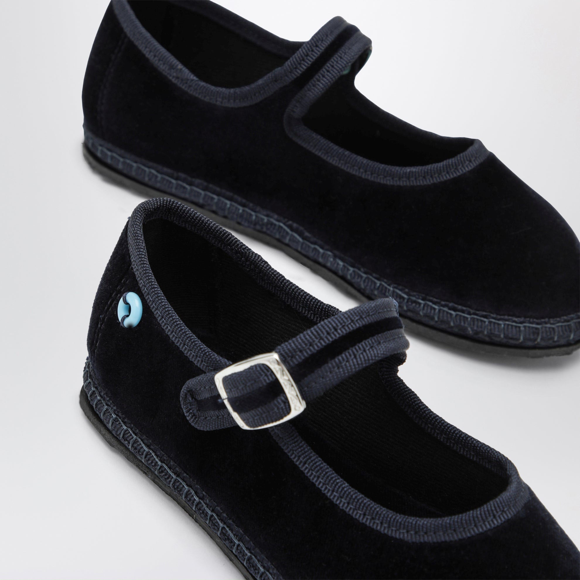 Blue velvet Mary Jane shoes