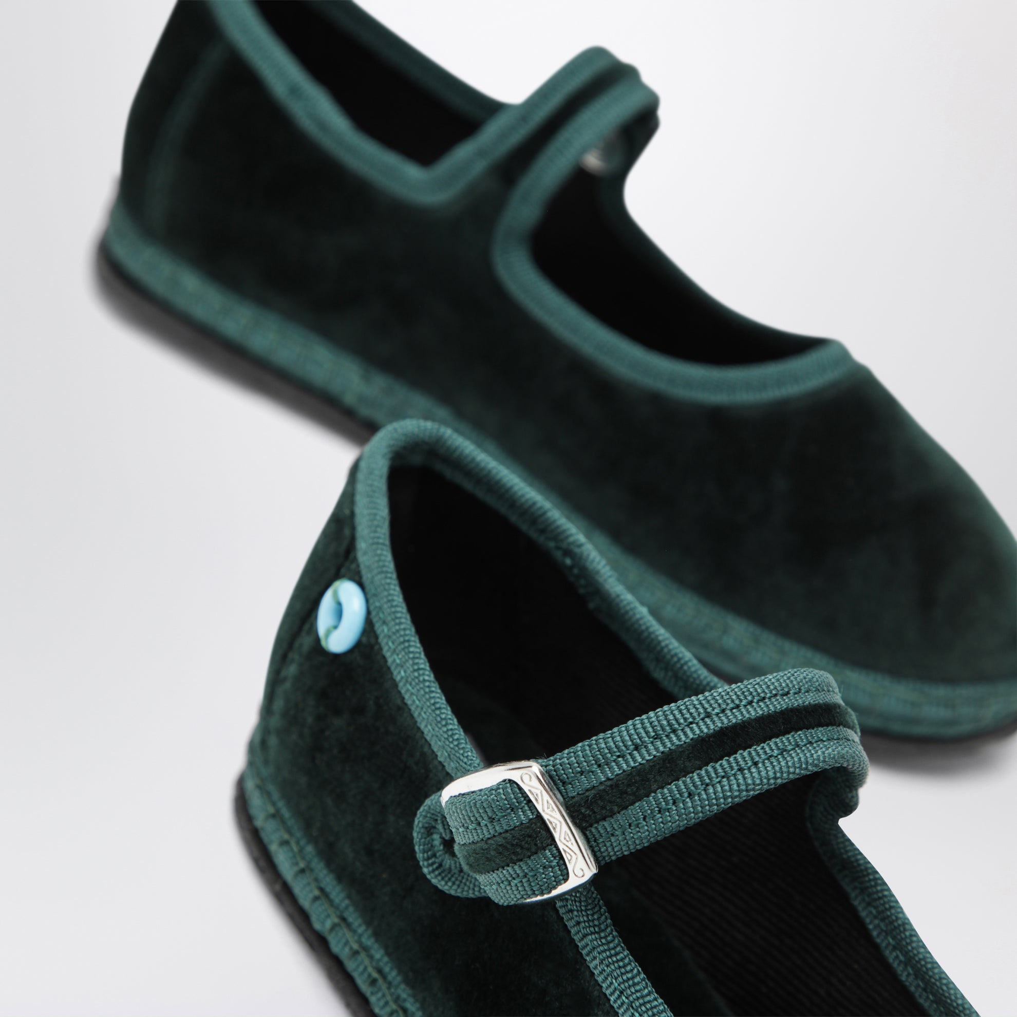 Carnia green Mary Jane in velvet