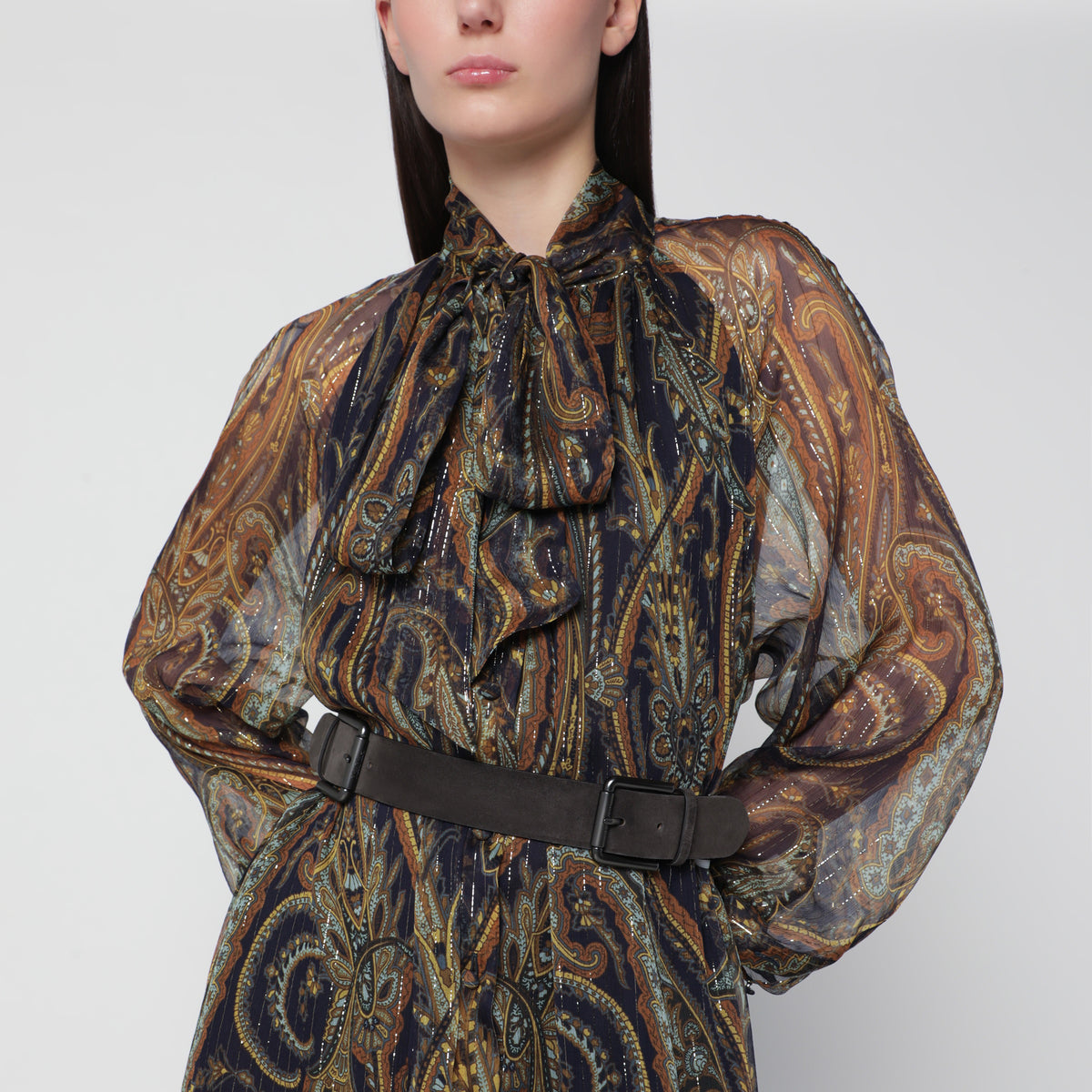 Ceinture marron en daim avec clous
