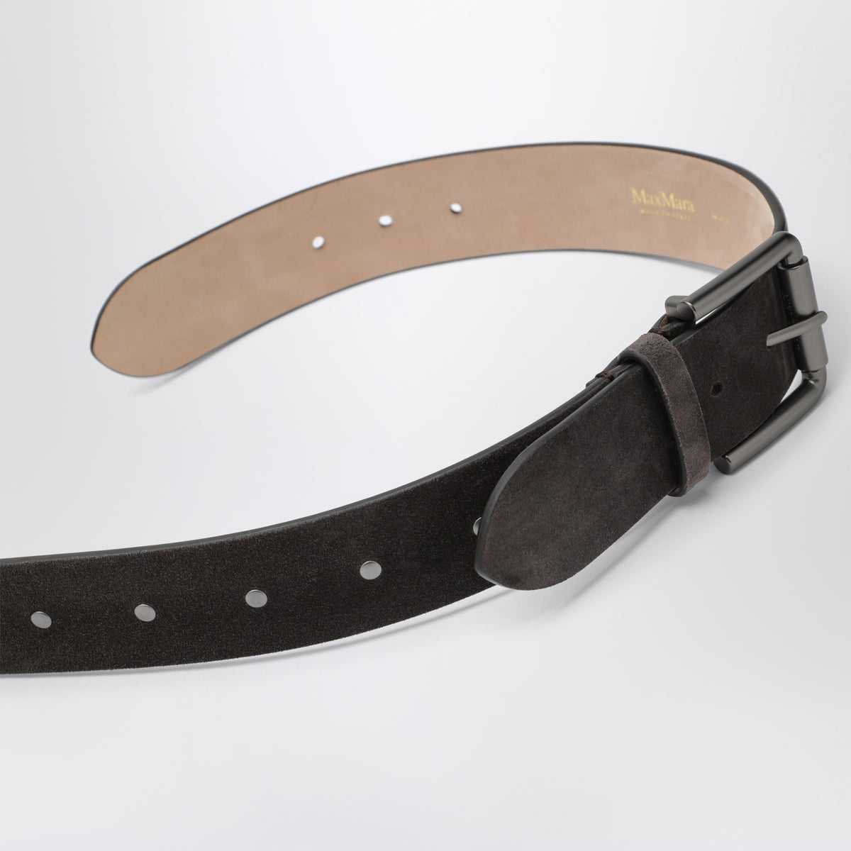Ceinture marron en daim avec clous