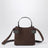 Braune Top Handle Essence Small Tasche aus Veloursleder
