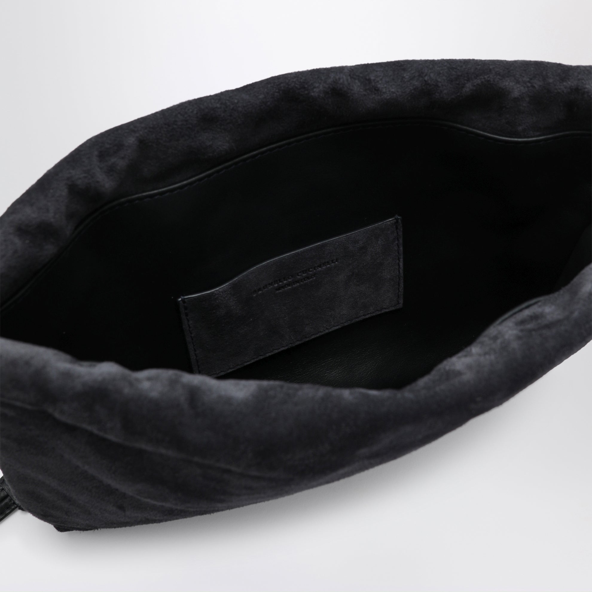 Sac BC Duo Pouch bleu nuit en daim avec détail monile