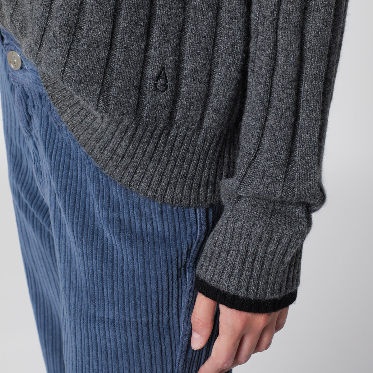 Michel Bi Grey 21 Rollkragenpullover aus Kaschmir
