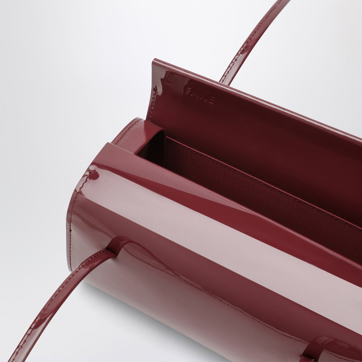 Borsa a spalla Mie bordeaux in pelle verniciata