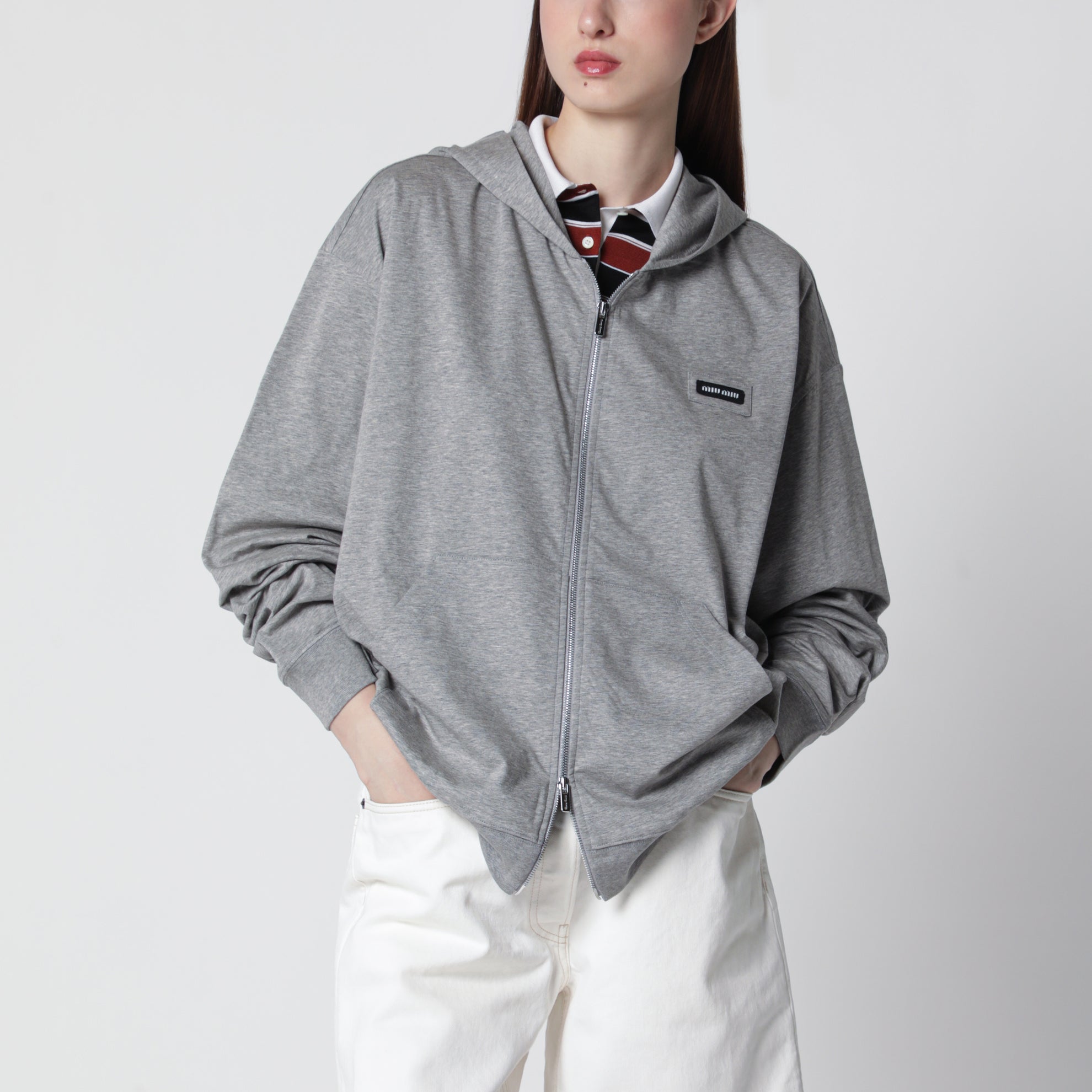 Graue Sweatjacke aus Baumwolle mit Reißverschluss