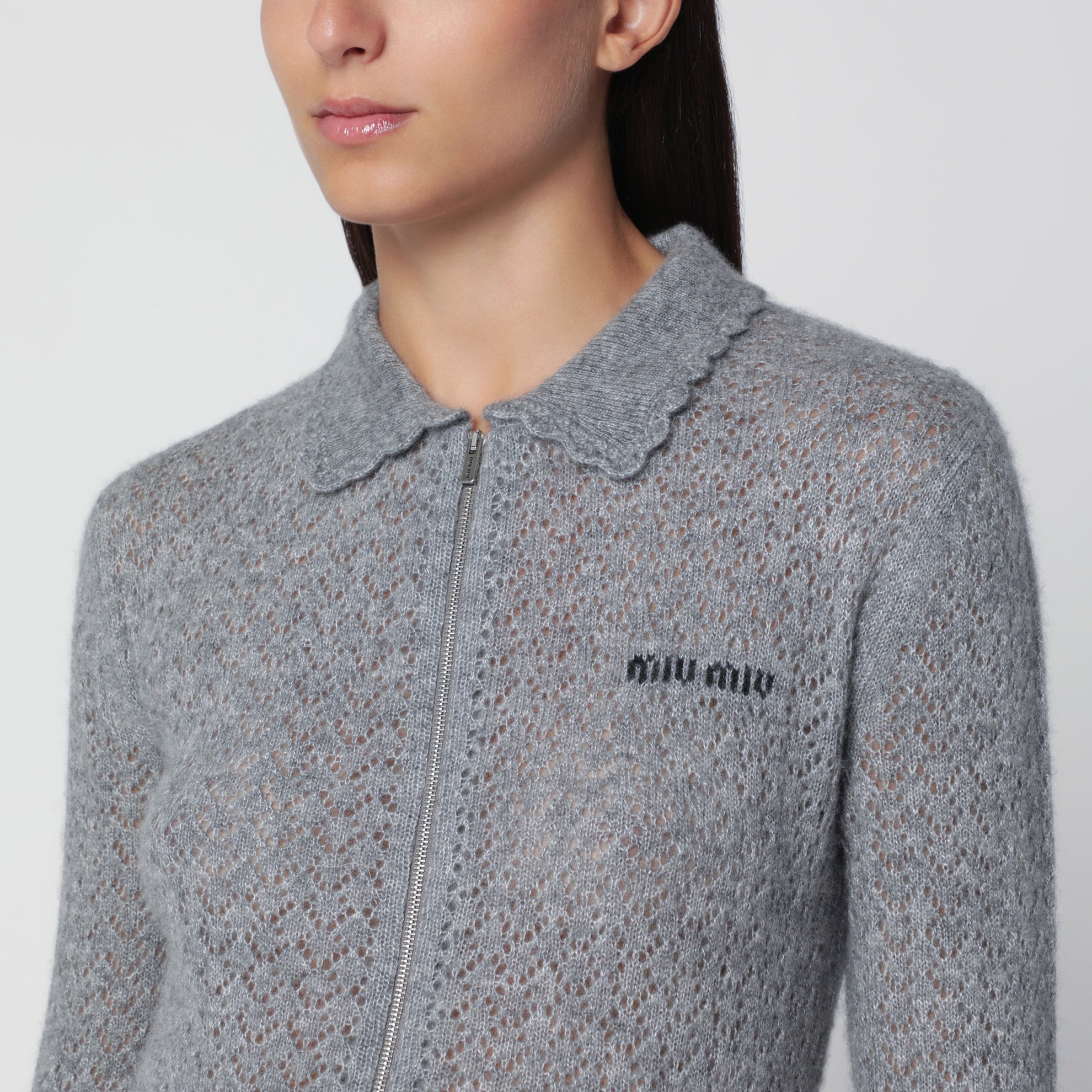 Cardigan grigio in cashmere e seta
