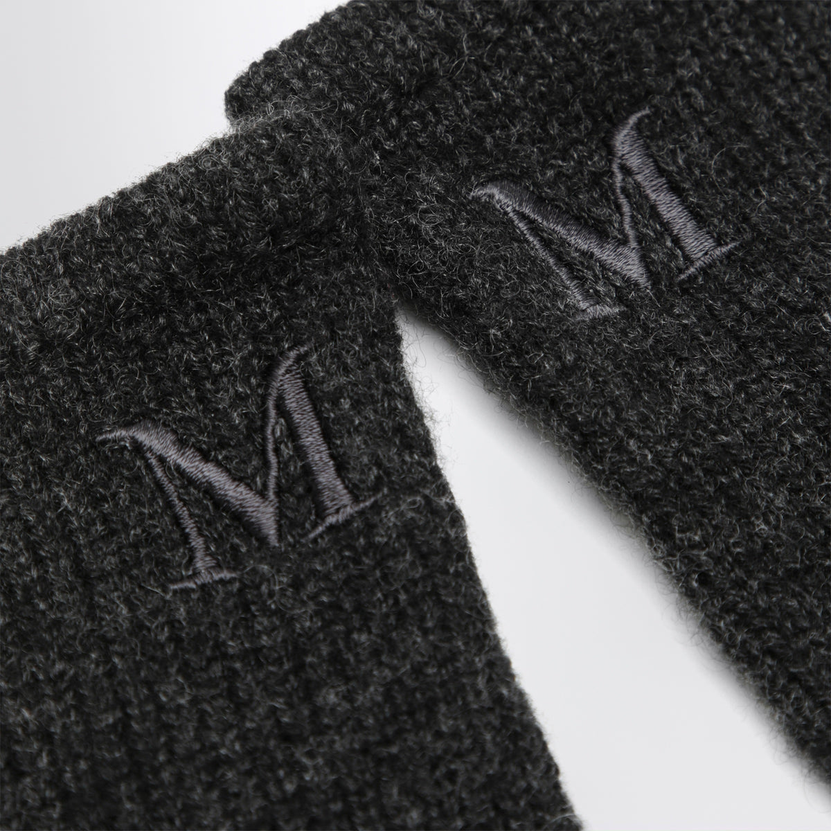 Long anthracite cashmere gloves