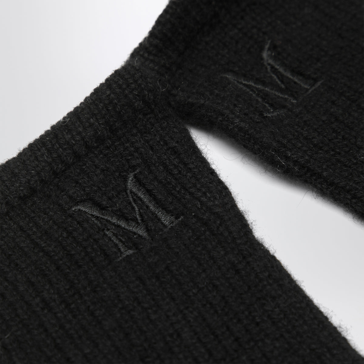 Long black cashmere gloves