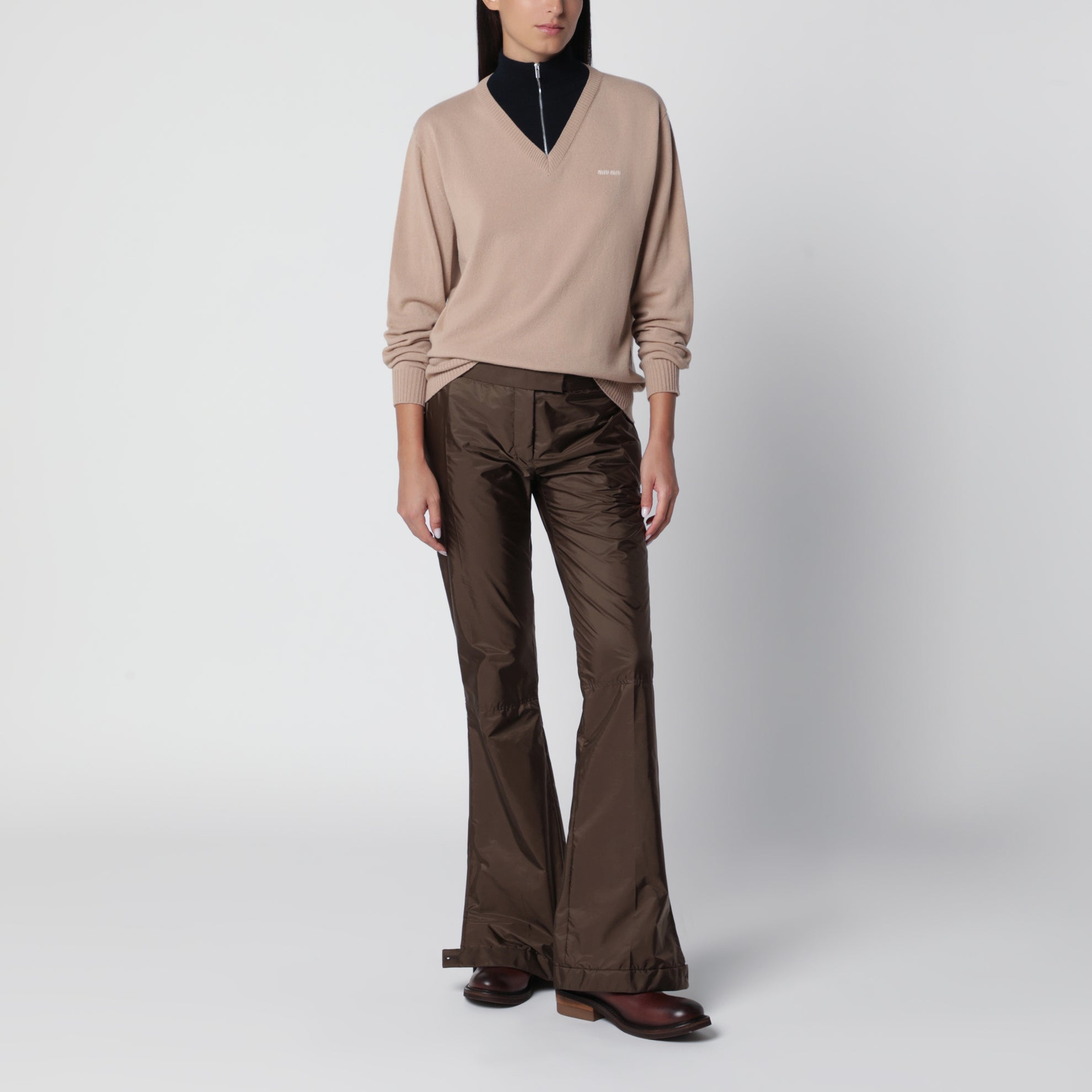Maglia a collo alto albino e blu in cashmere