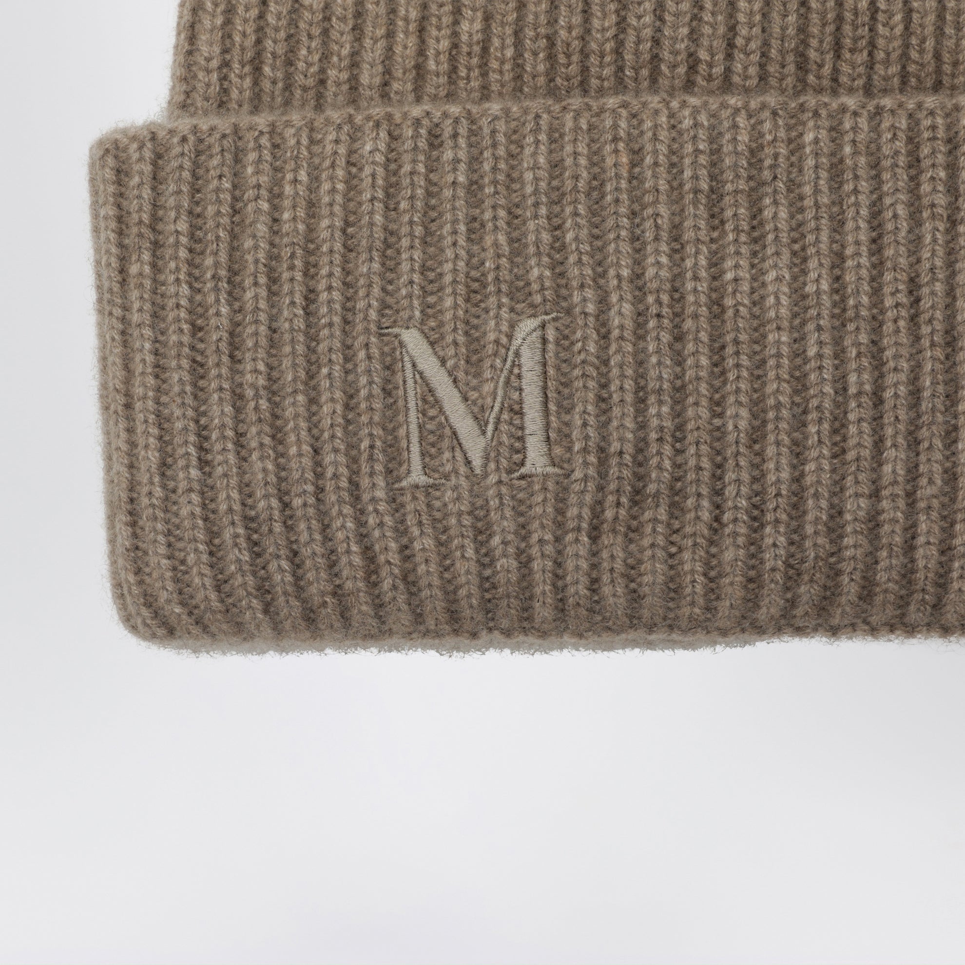 Berretto beige in cashmere