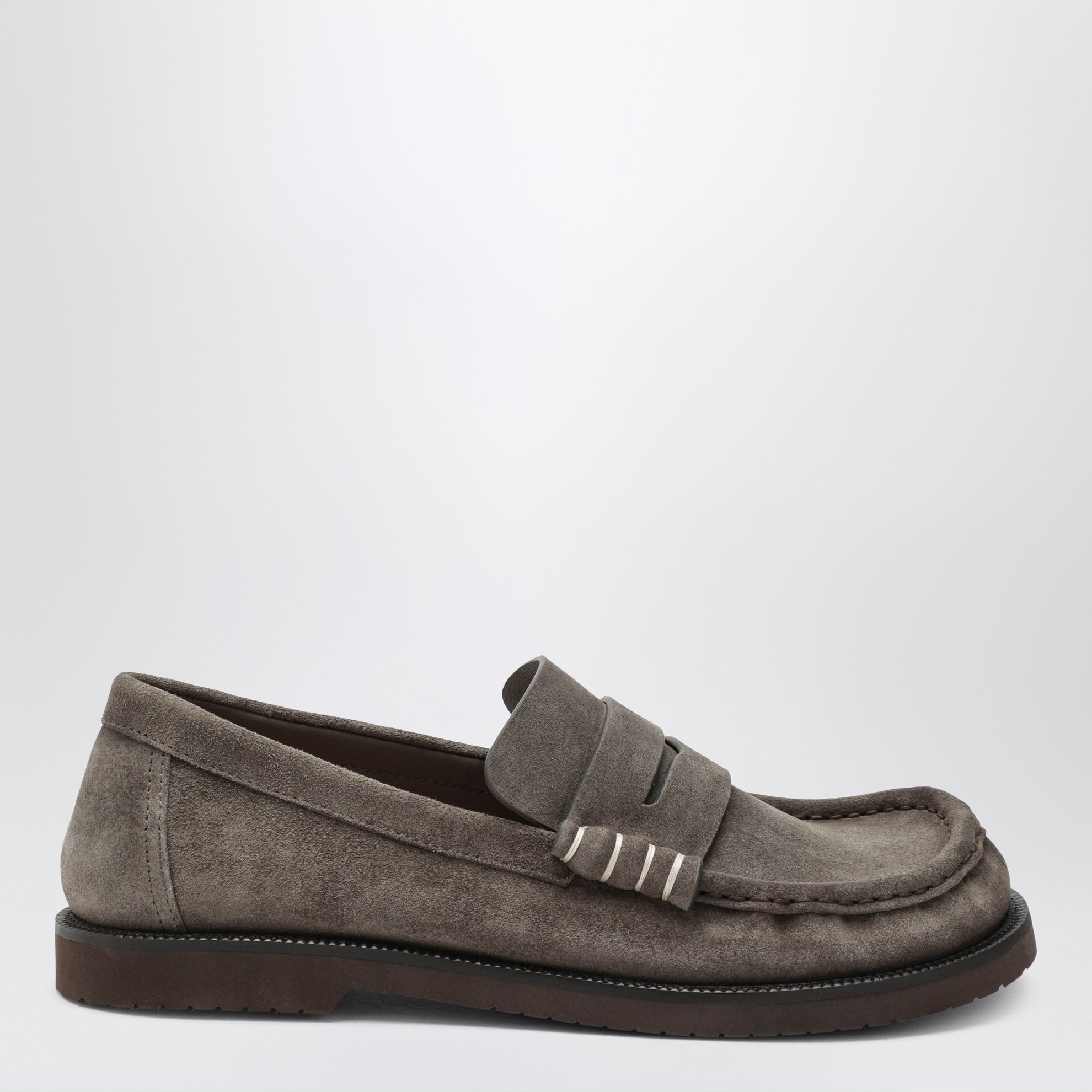 Mocassins couleur taupe en daim