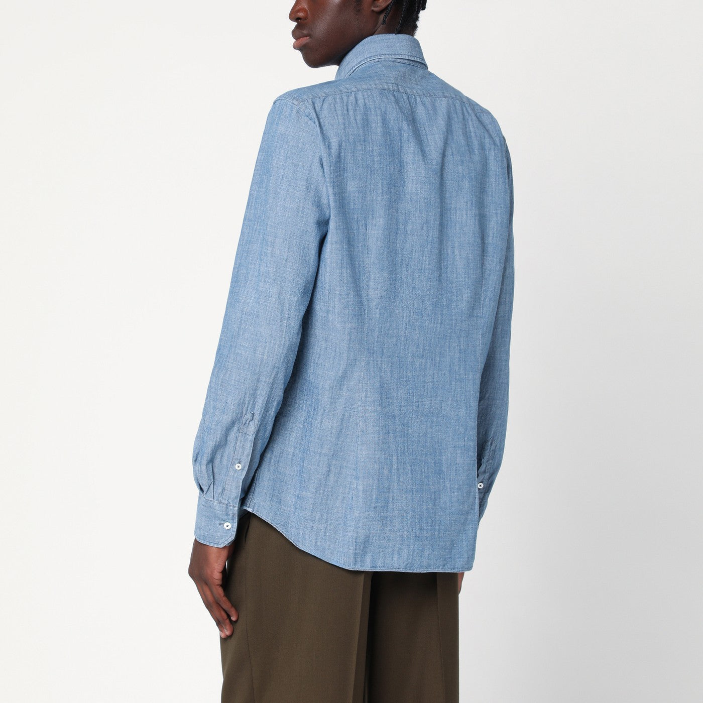 Tailor Fit Hemd aus hellem Denim
