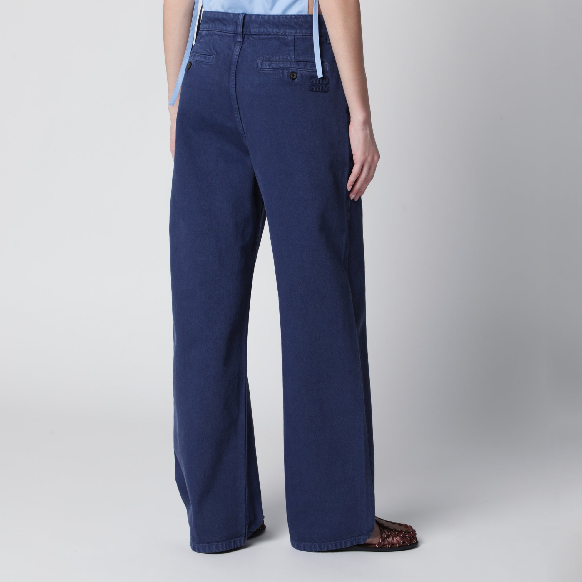 Hose in Tintenfarbe aus Gabardine