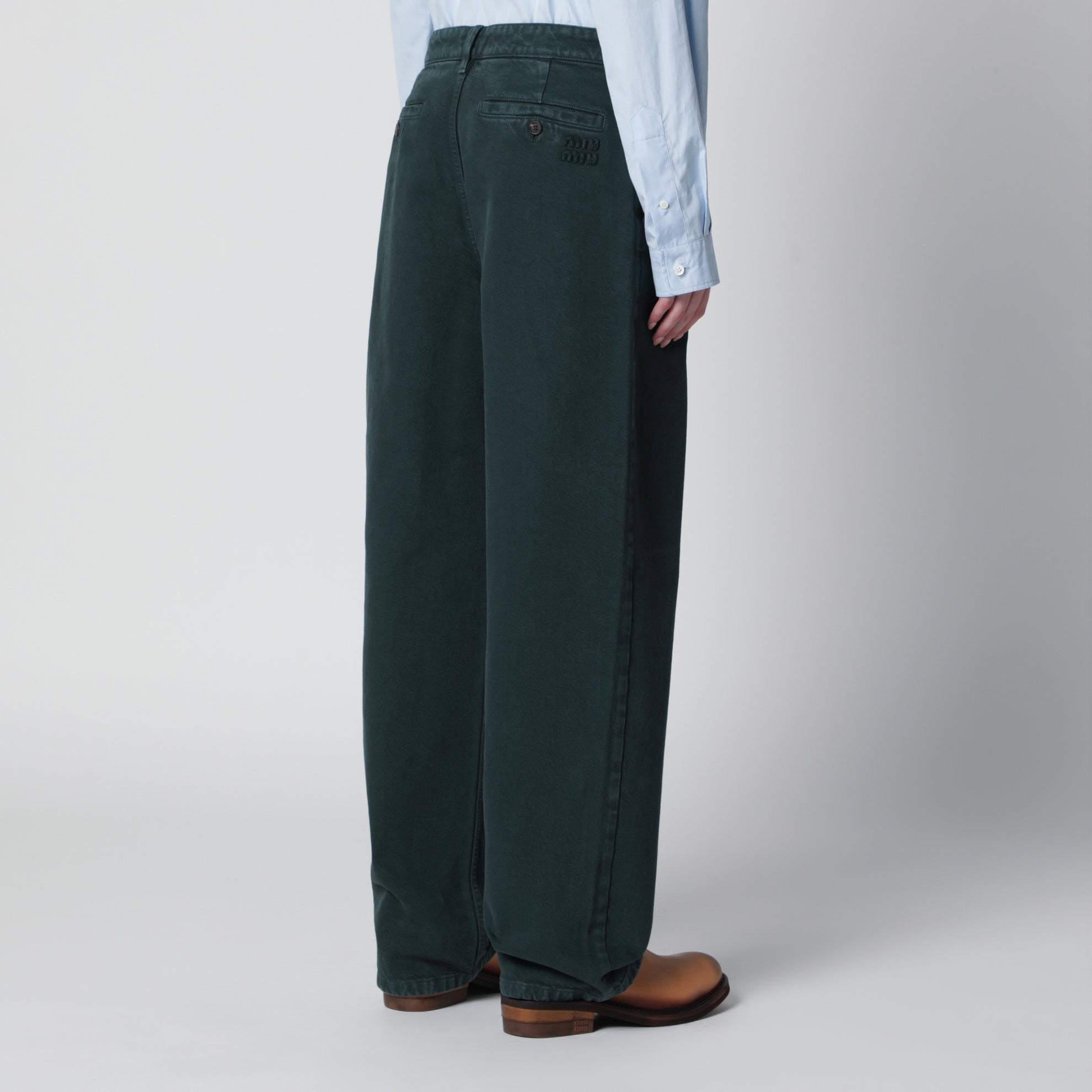 Pantaloni verde bottiglia in gabardine