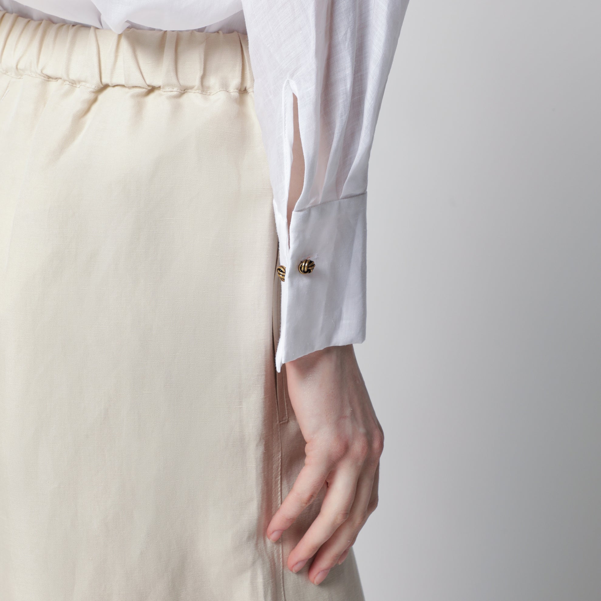 Camicia Baldili in tela di ramié bianca
