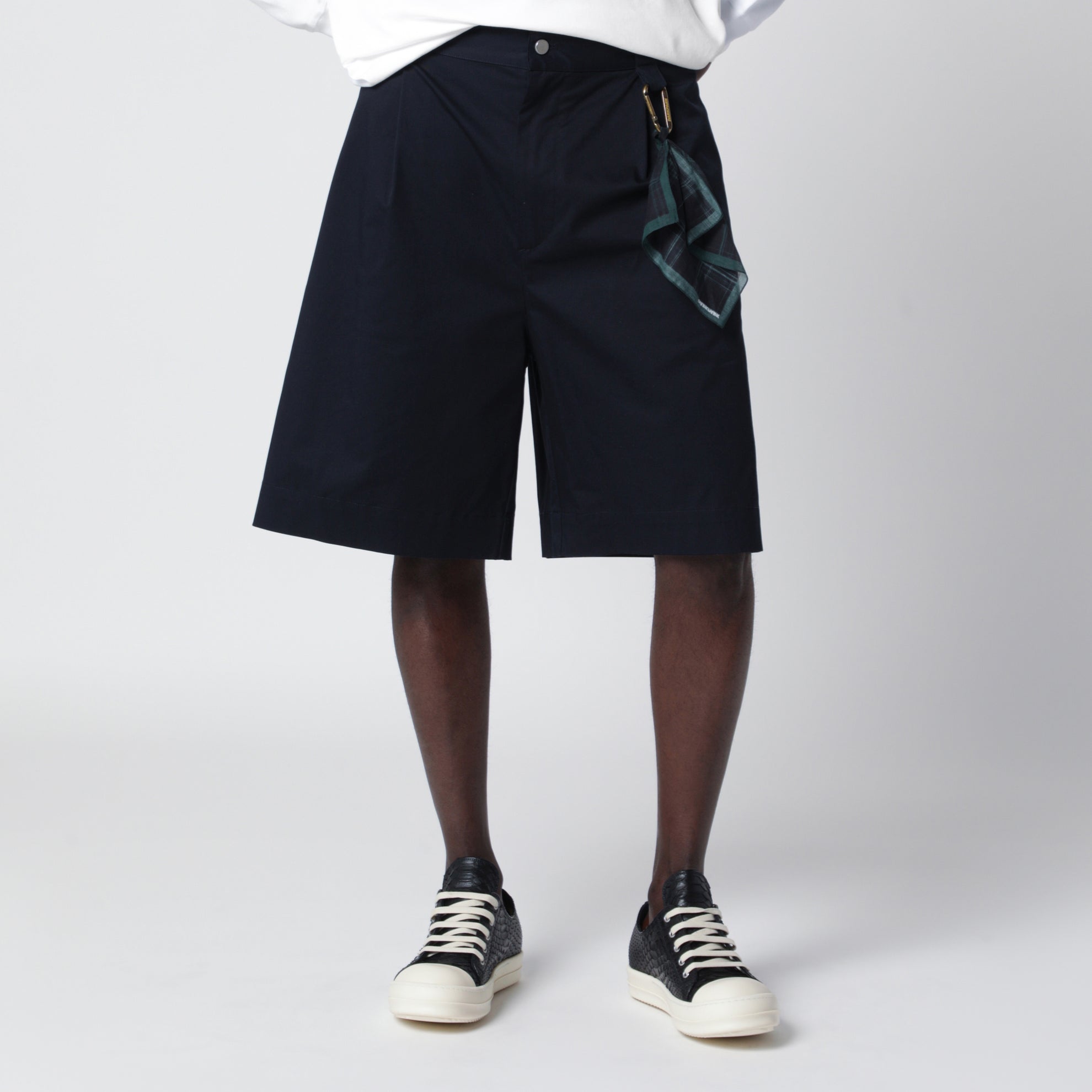 Denis navy blue cotton bermuda shorts