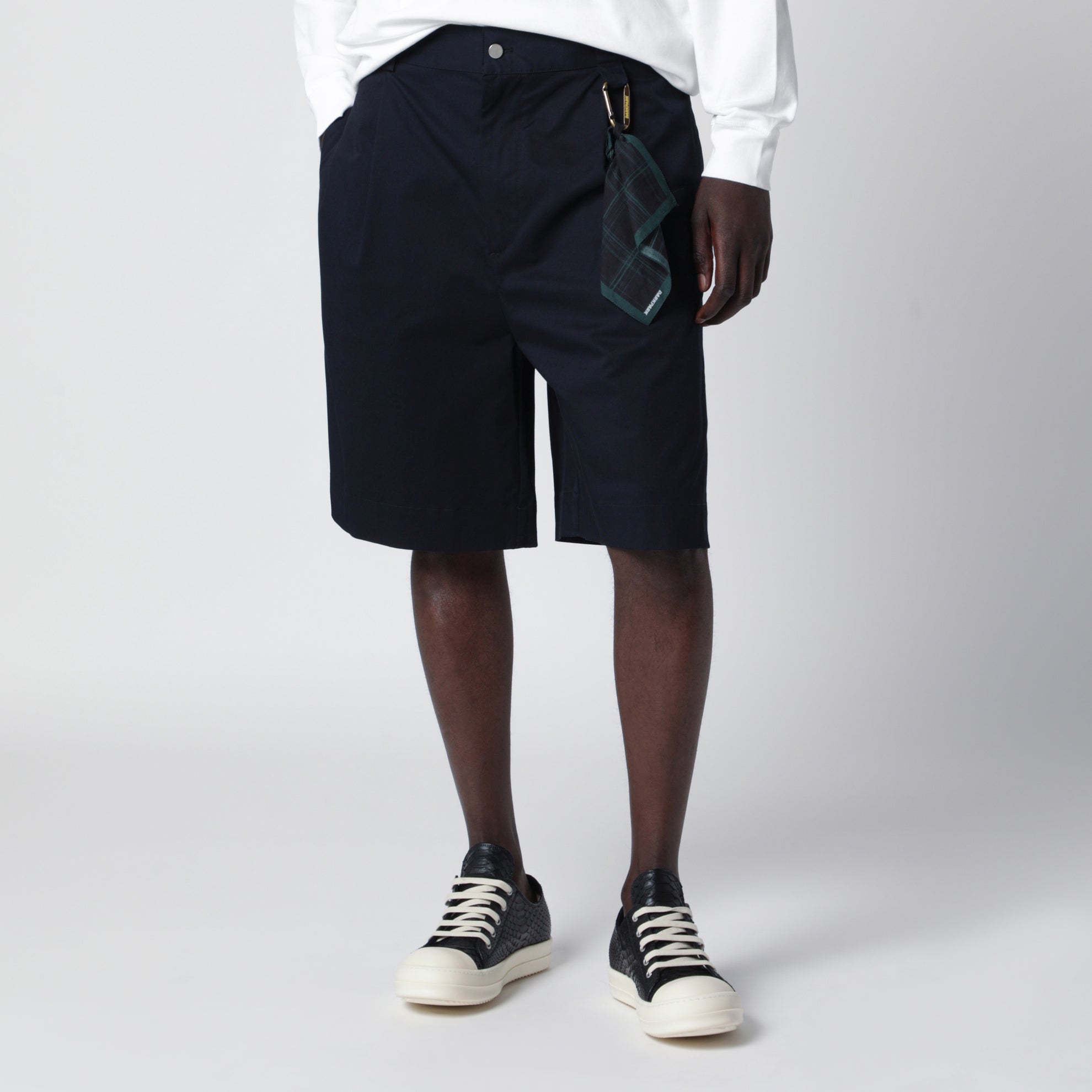 Denis navy blue cotton bermuda shorts
