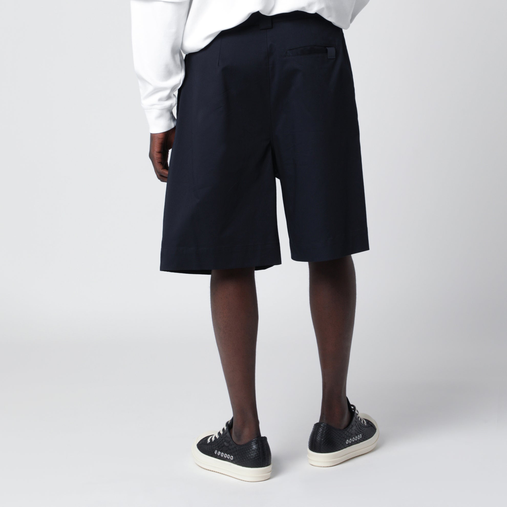 Denis navy blue cotton bermuda shorts