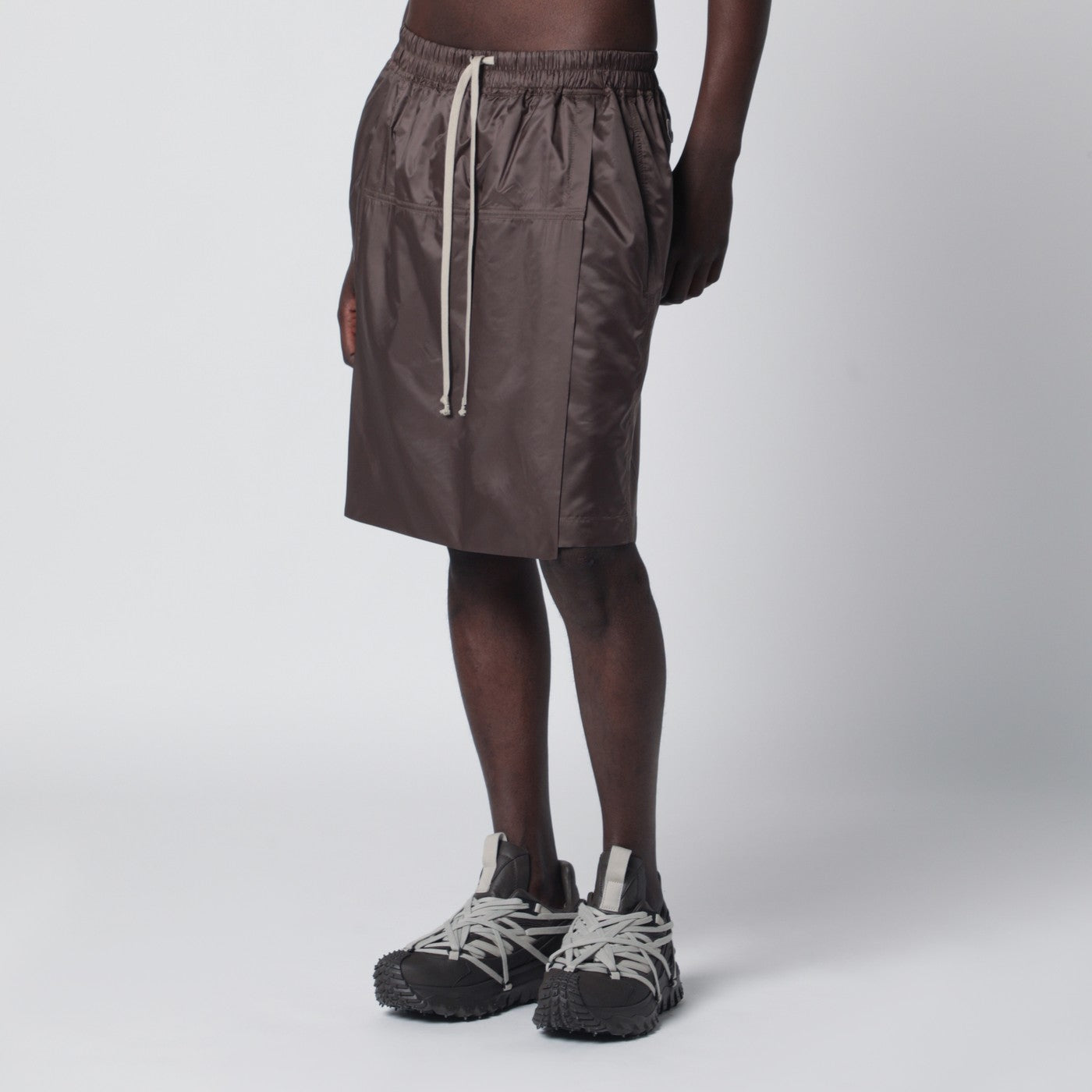 Shorts kilt avec cordon de serrage couleur boue