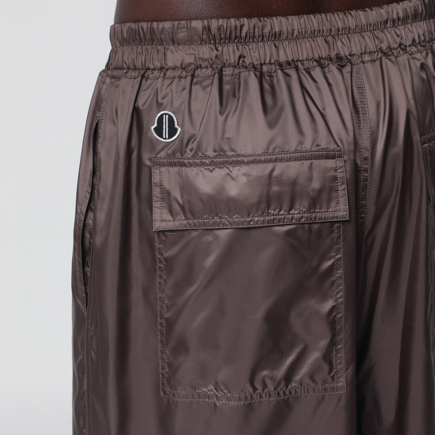 Shorts kilt avec cordon de serrage couleur boue