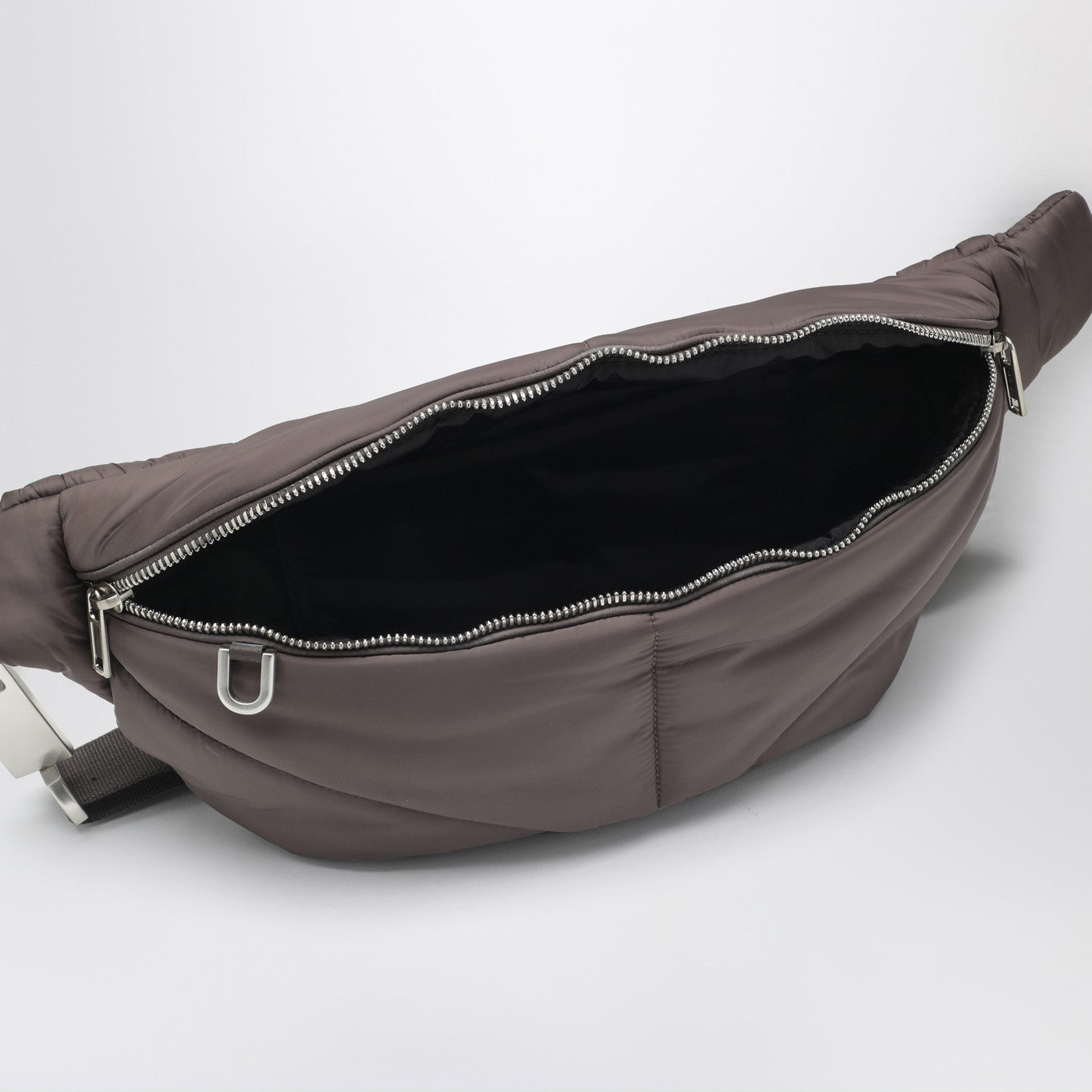 Quilted belt bag in mud color