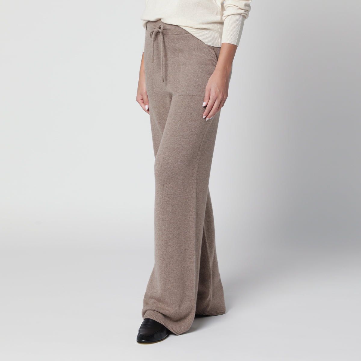 Beige mélange jogging trousers in cashmere