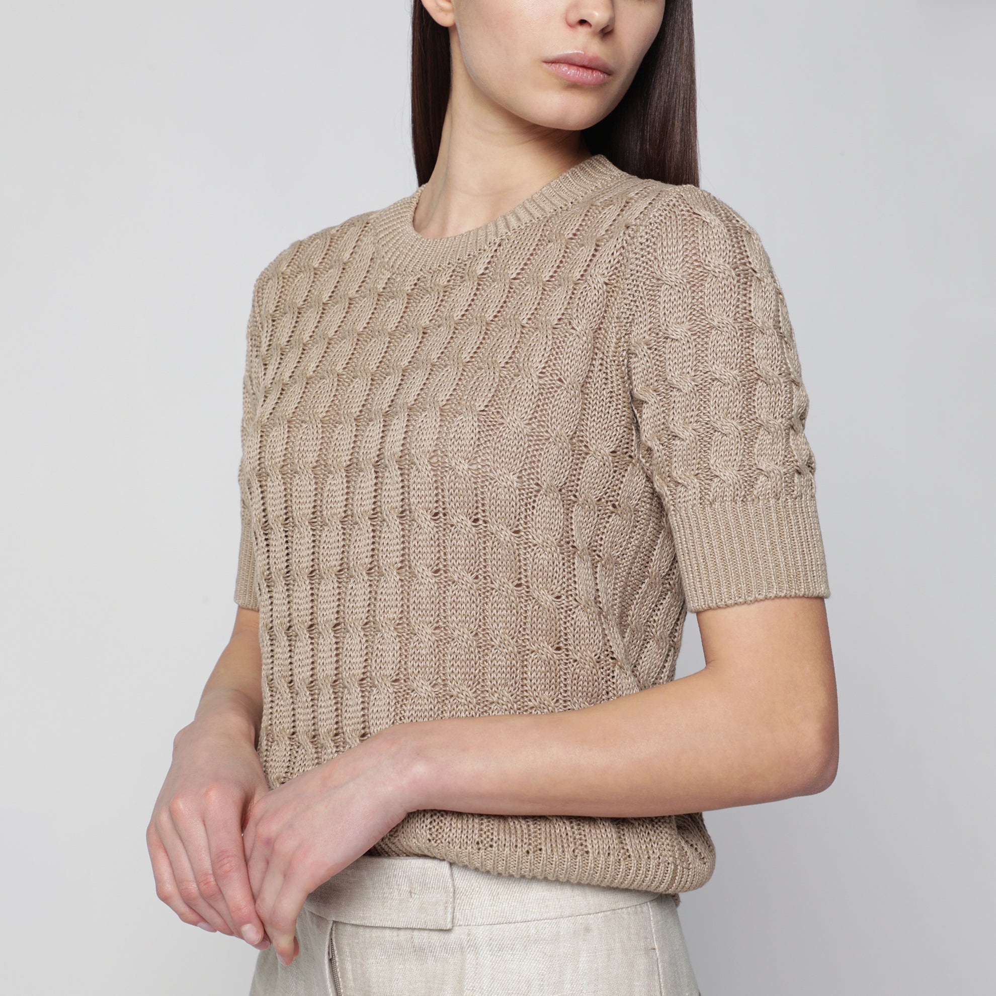 Maglia girocollo a trecce in lino color Deserto