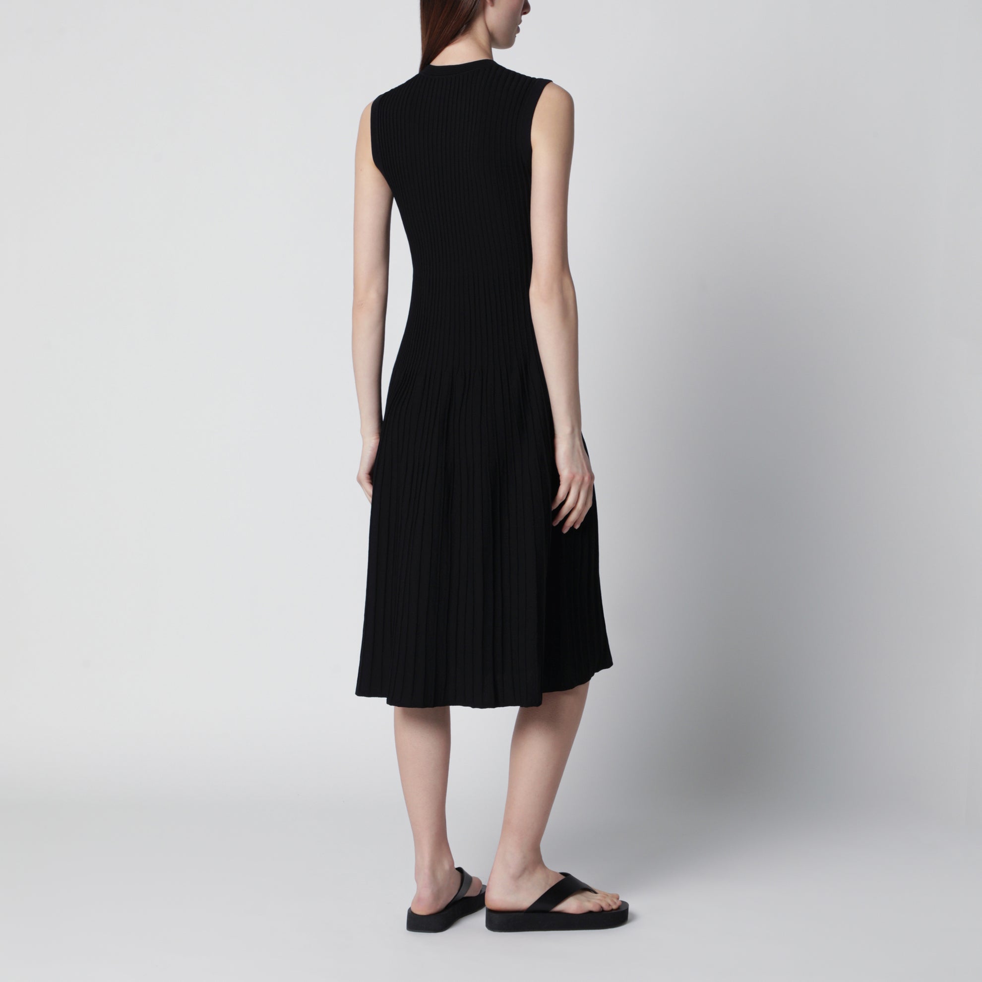 Robe midi évasée en viscose crêpe noire