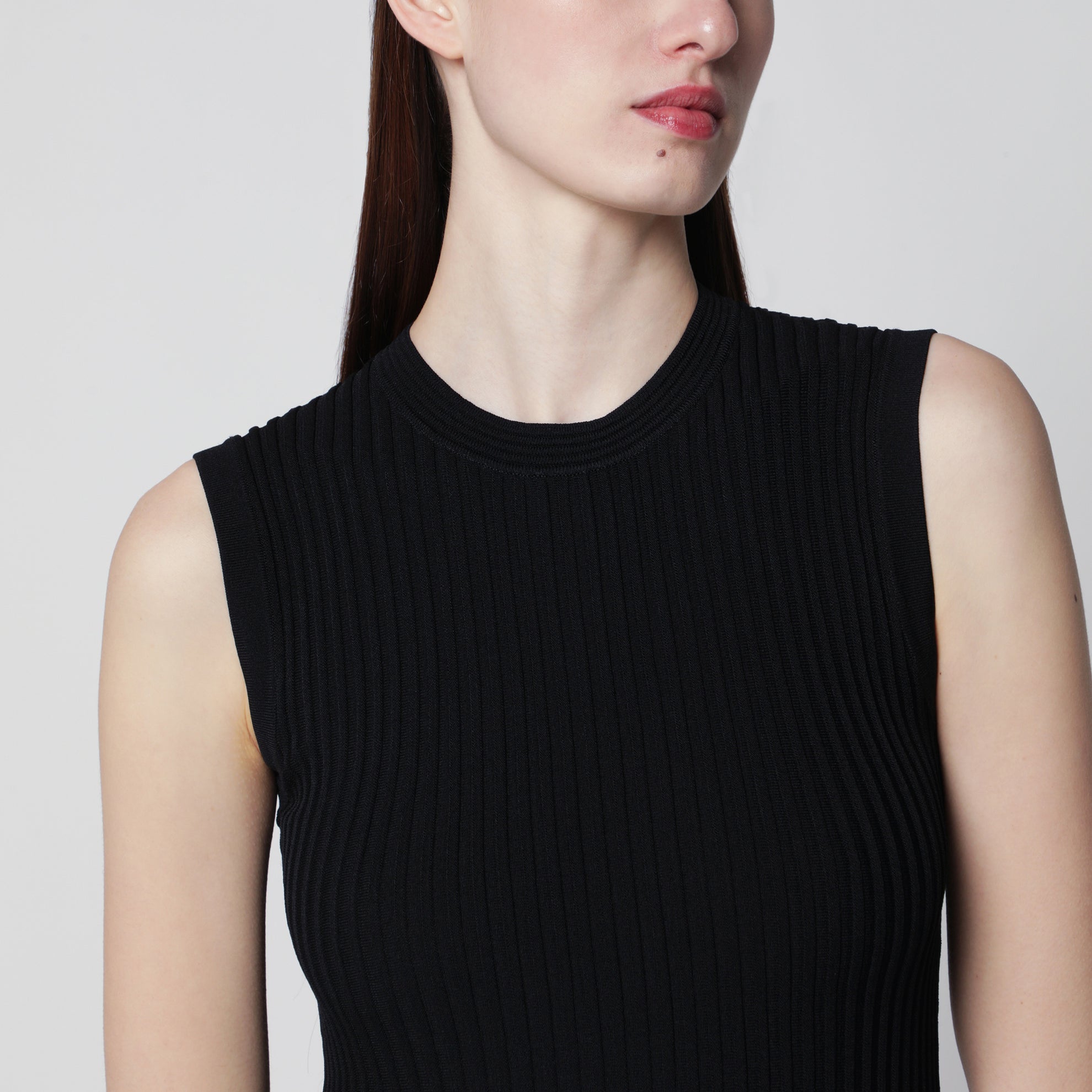 Robe midi évasée en viscose crêpe noire