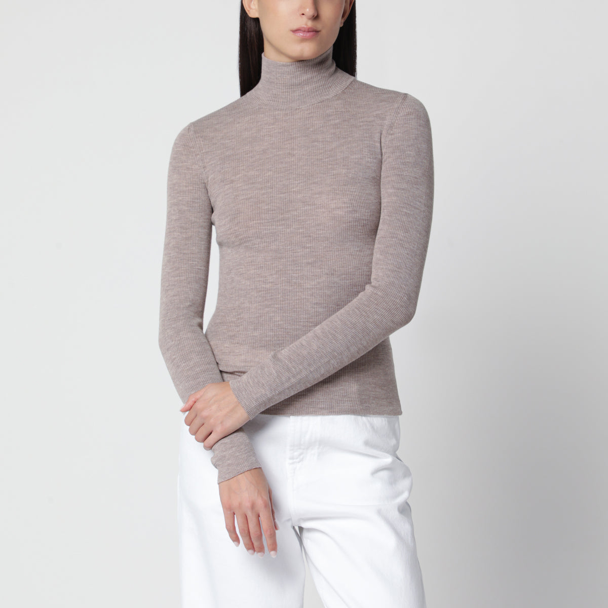 Pull col roulé beige chiné en laine vierge